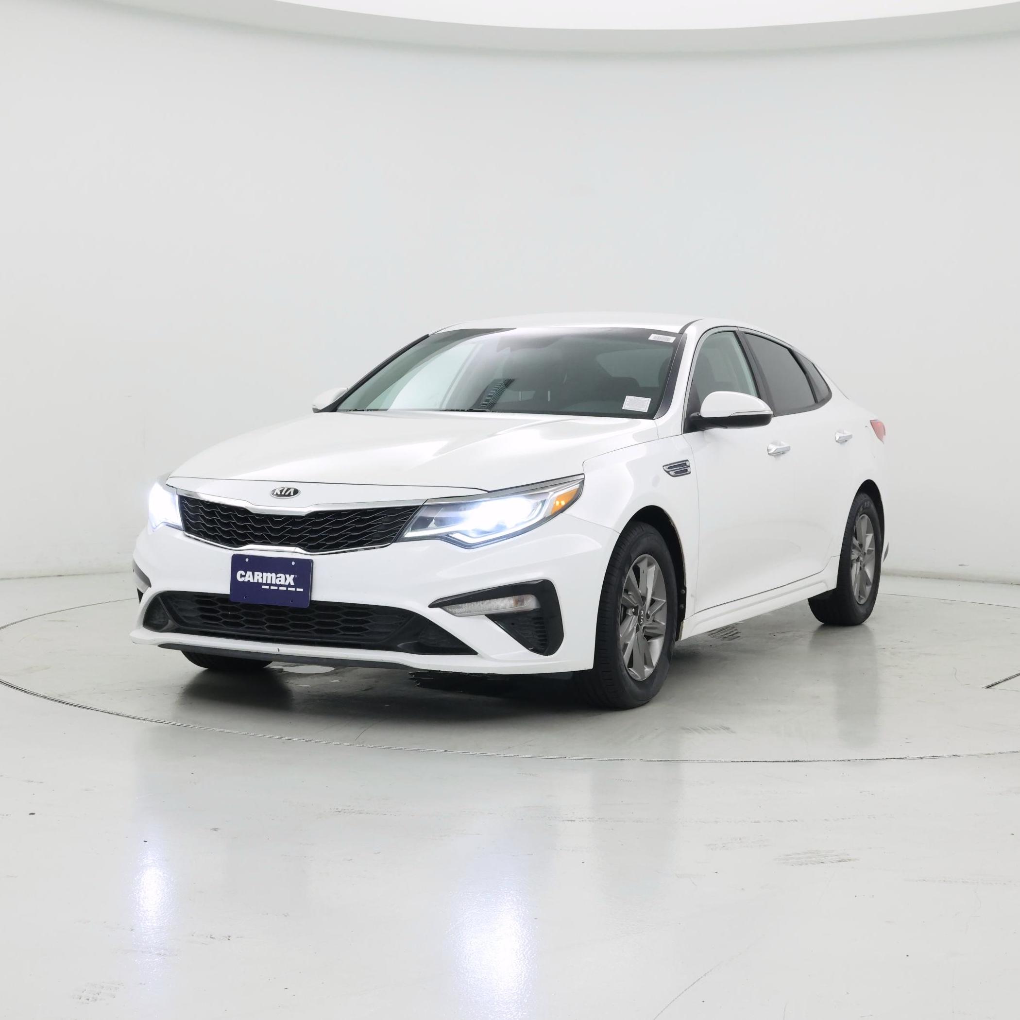 Thumbnail: 2019 Kia Optima - 4