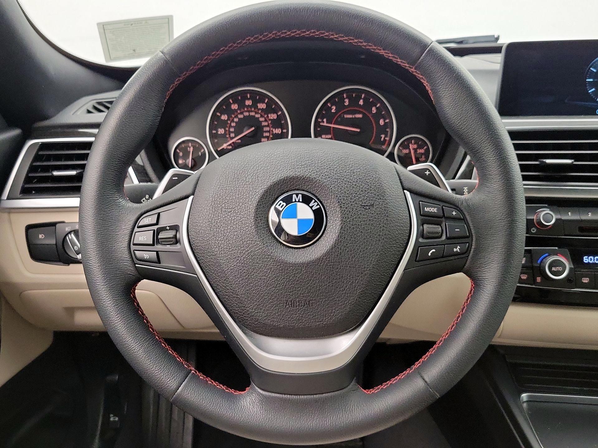 Thumbnail: 2017 BMW 3 Series - 10