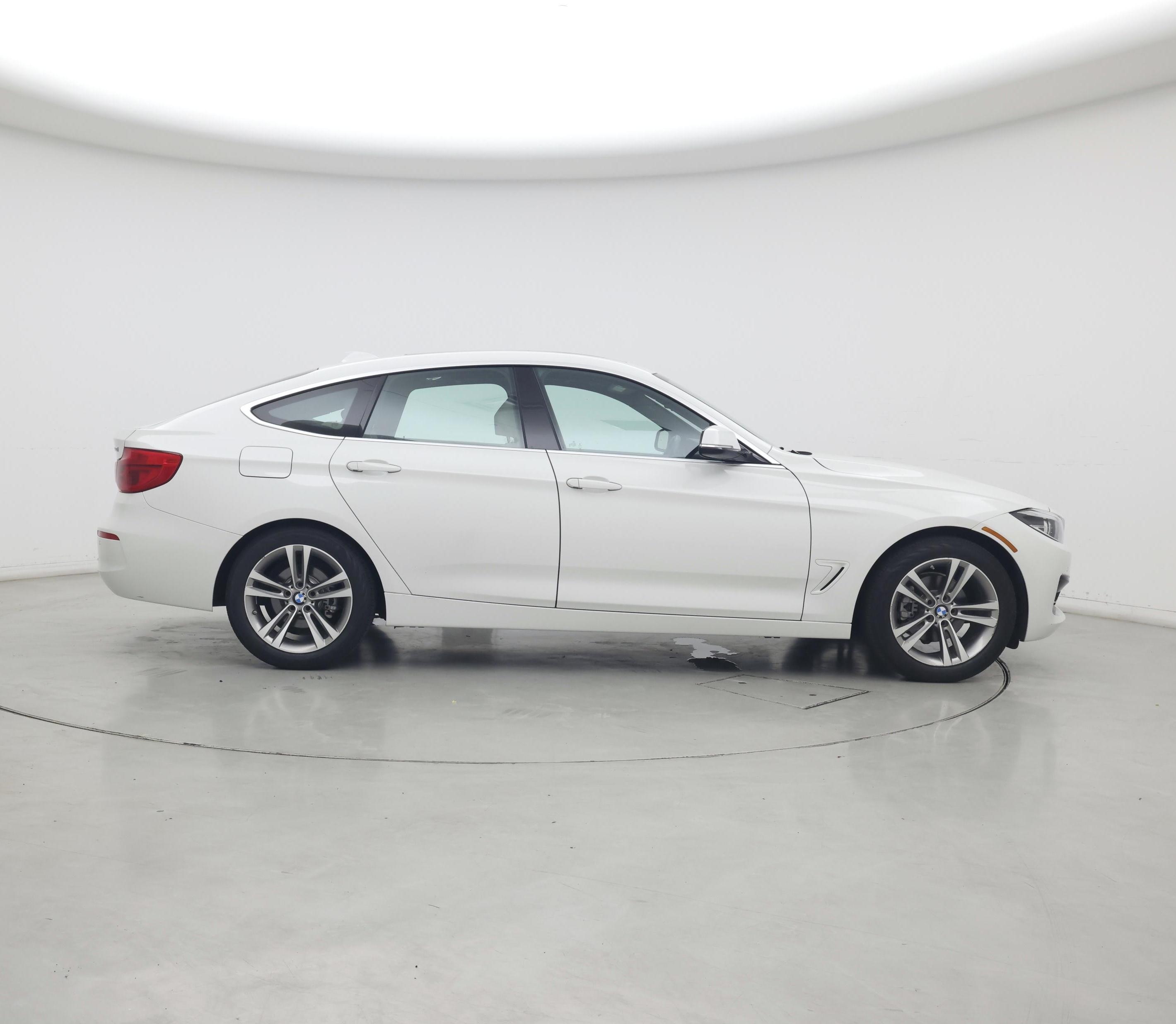 Thumbnail: 2017 BMW 3 Series - 7