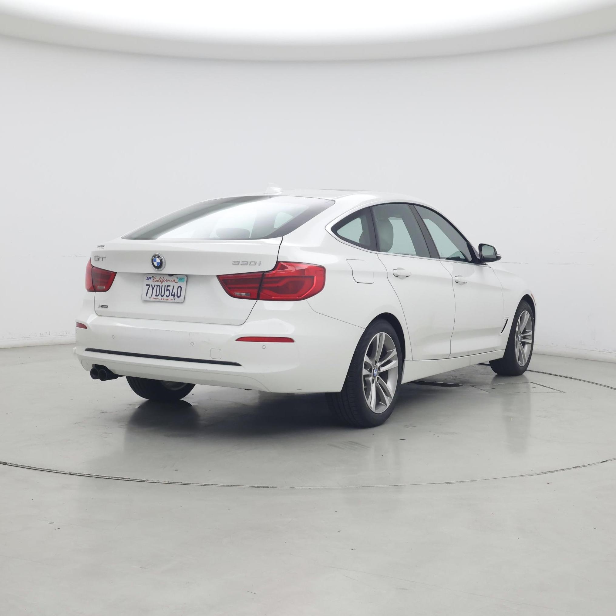 Thumbnail: 2017 BMW 3 Series - 8