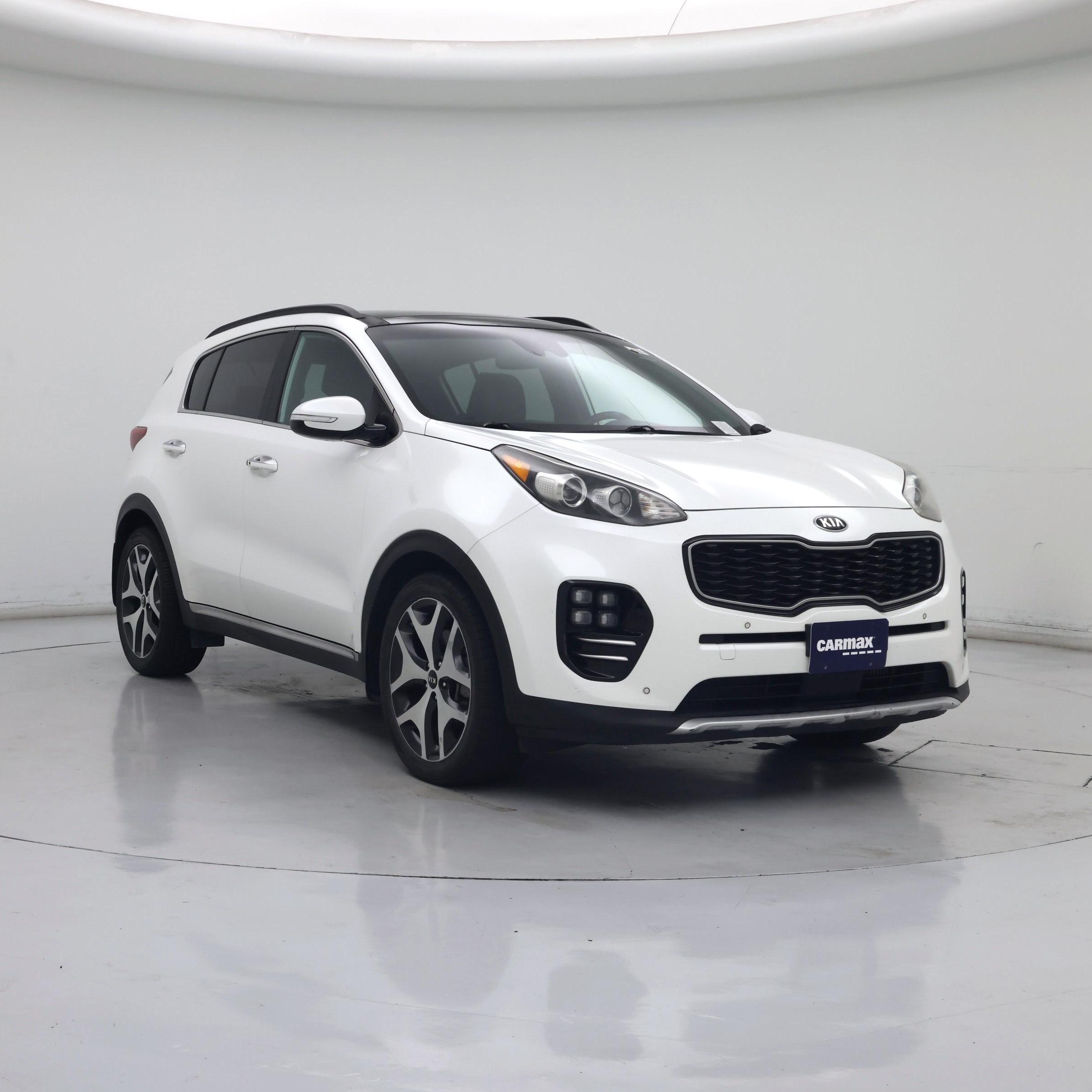 White 2017 Kia Sportage SUV / Crossover Front-Wheel Drive Automatic