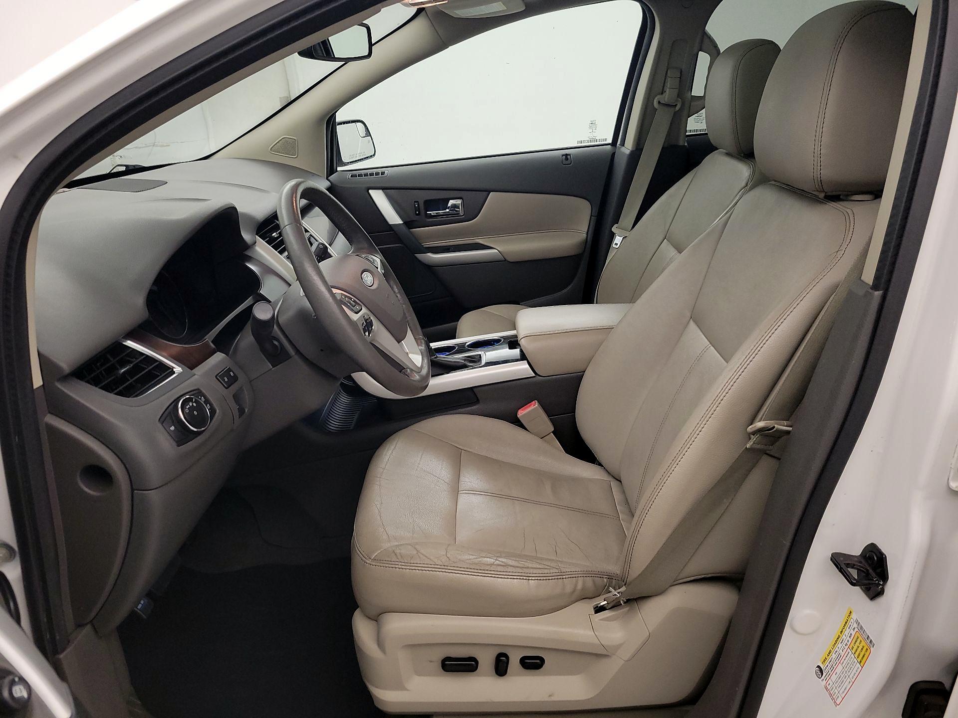 Thumbnail: 2014 Ford Edge - 11