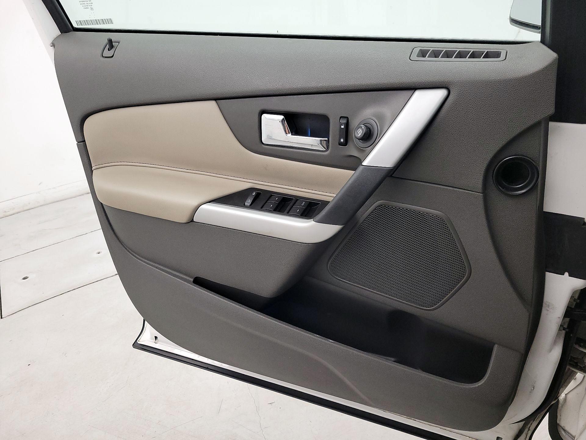 Thumbnail: 2014 Ford Edge - 12