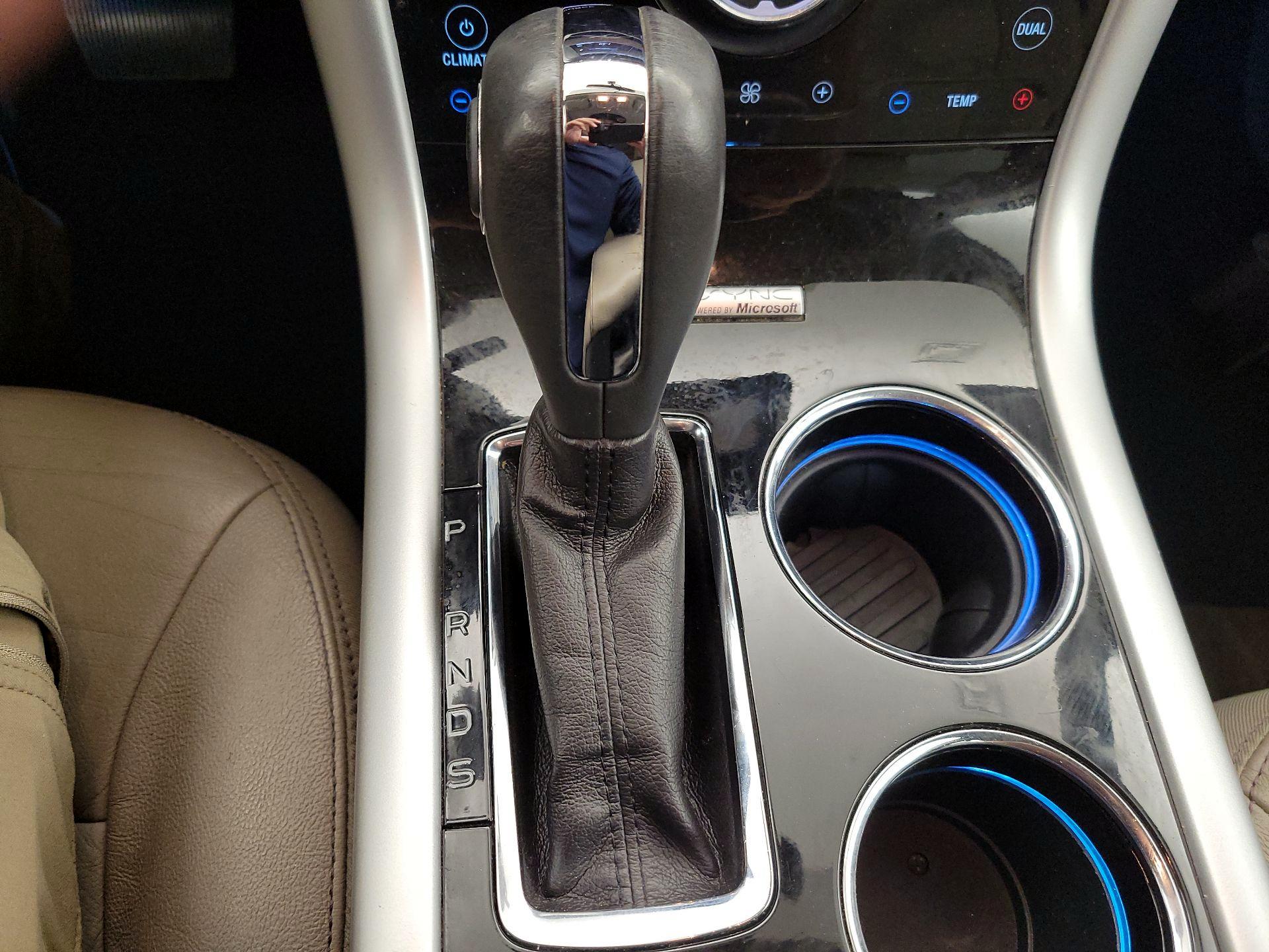 Thumbnail: 2014 Ford Edge - 18