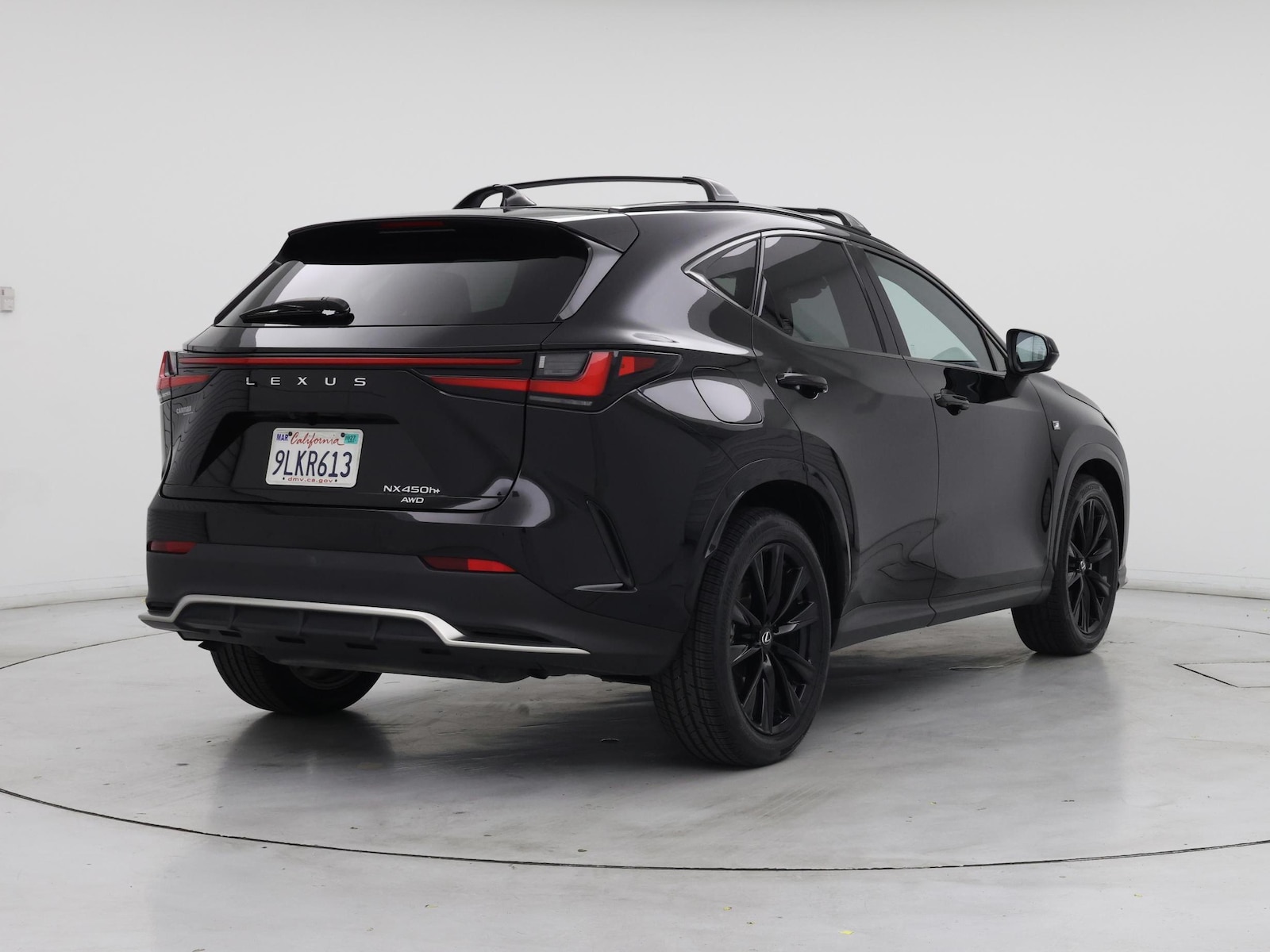 2024 Lexus NX PHEV 450h+ - Photo 9