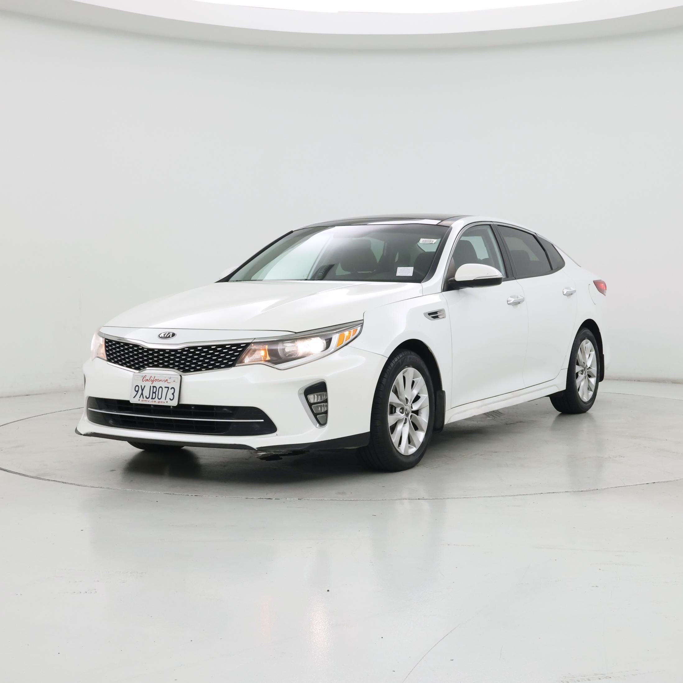 Thumbnail: 2018 Kia Optima - 4