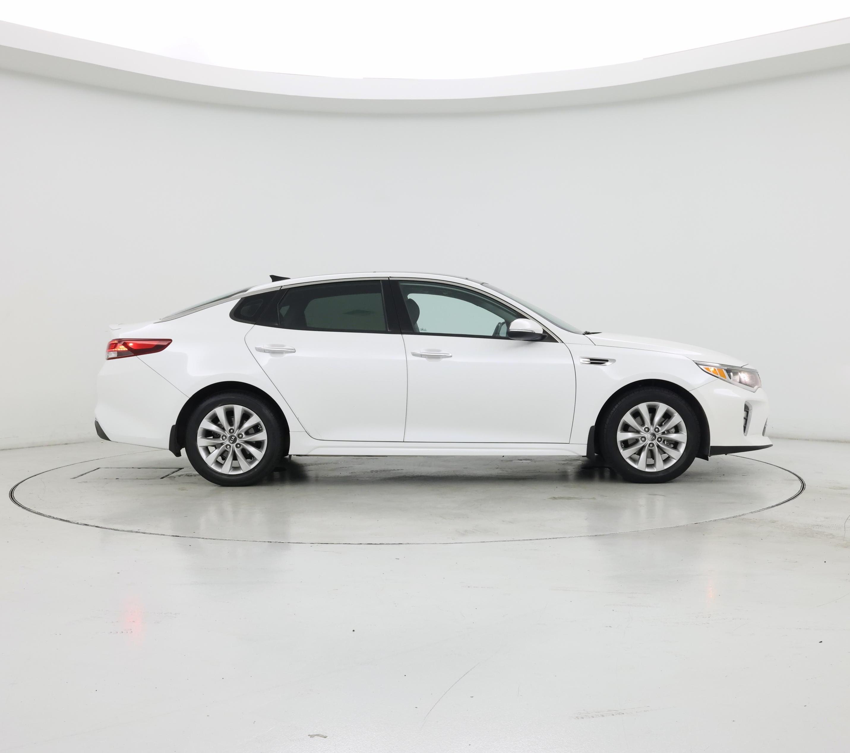 Thumbnail: 2018 Kia Optima - 7