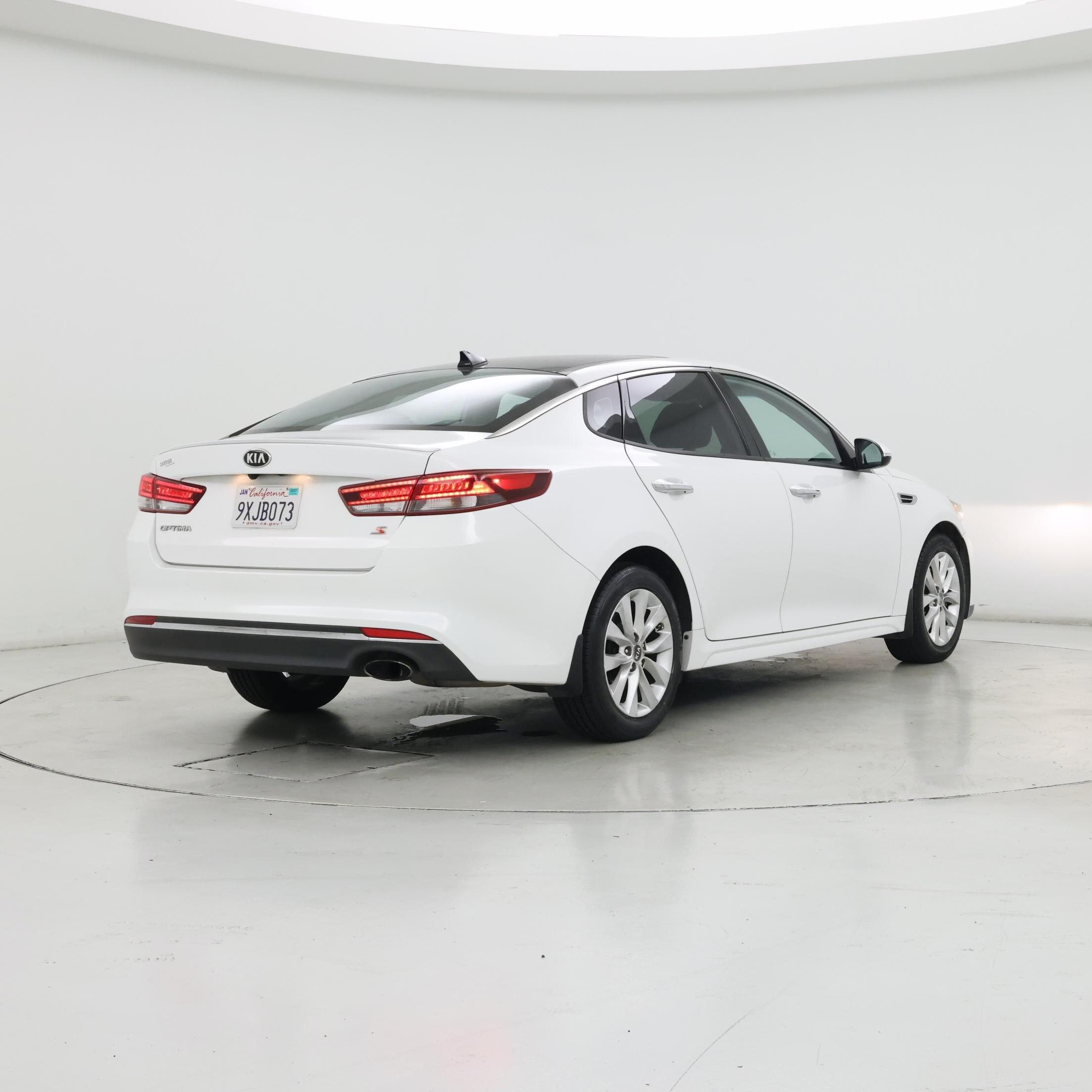 Thumbnail: 2018 Kia Optima - 8