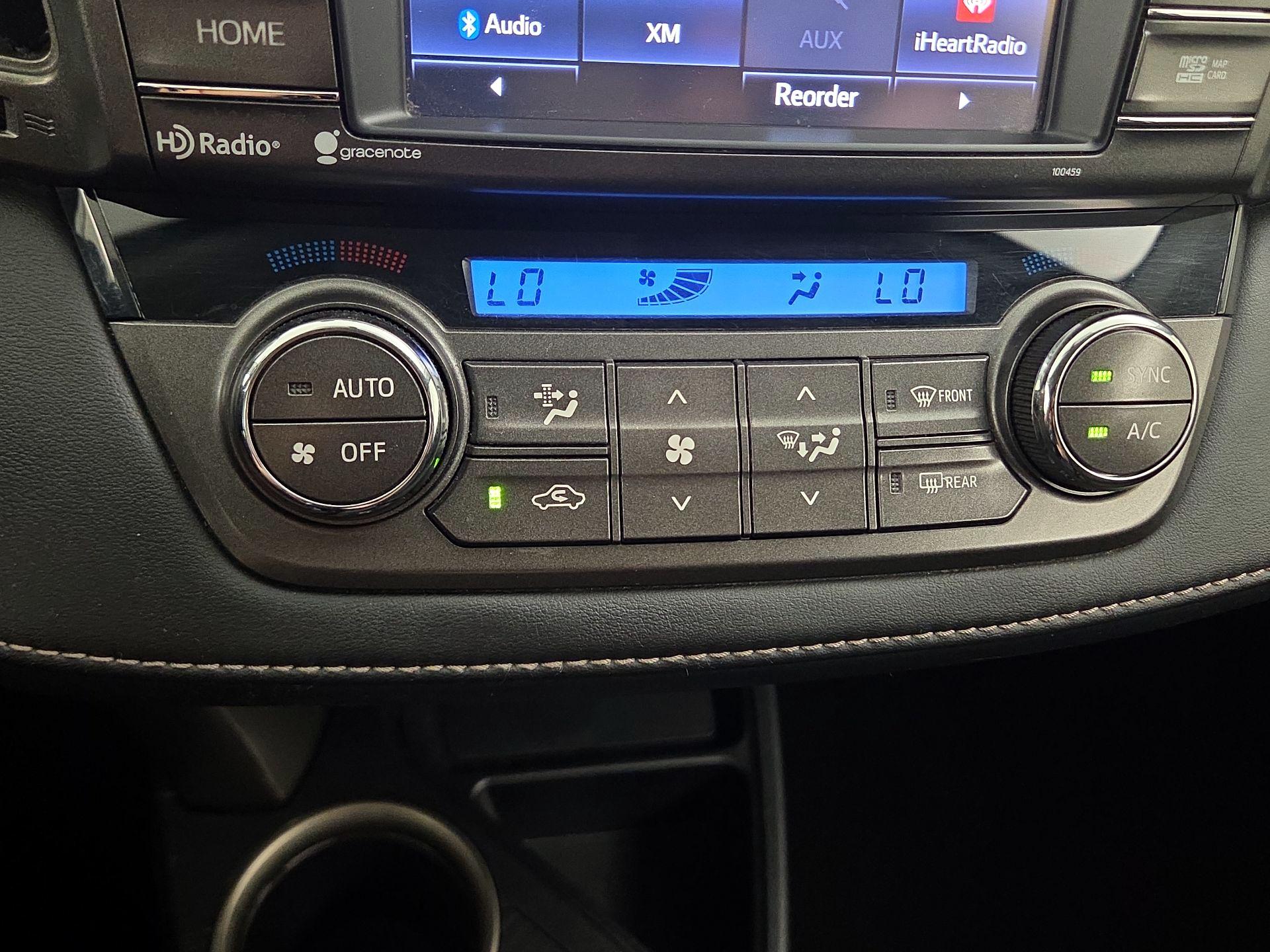 Thumbnail: 2015 Toyota RAV4 - 17