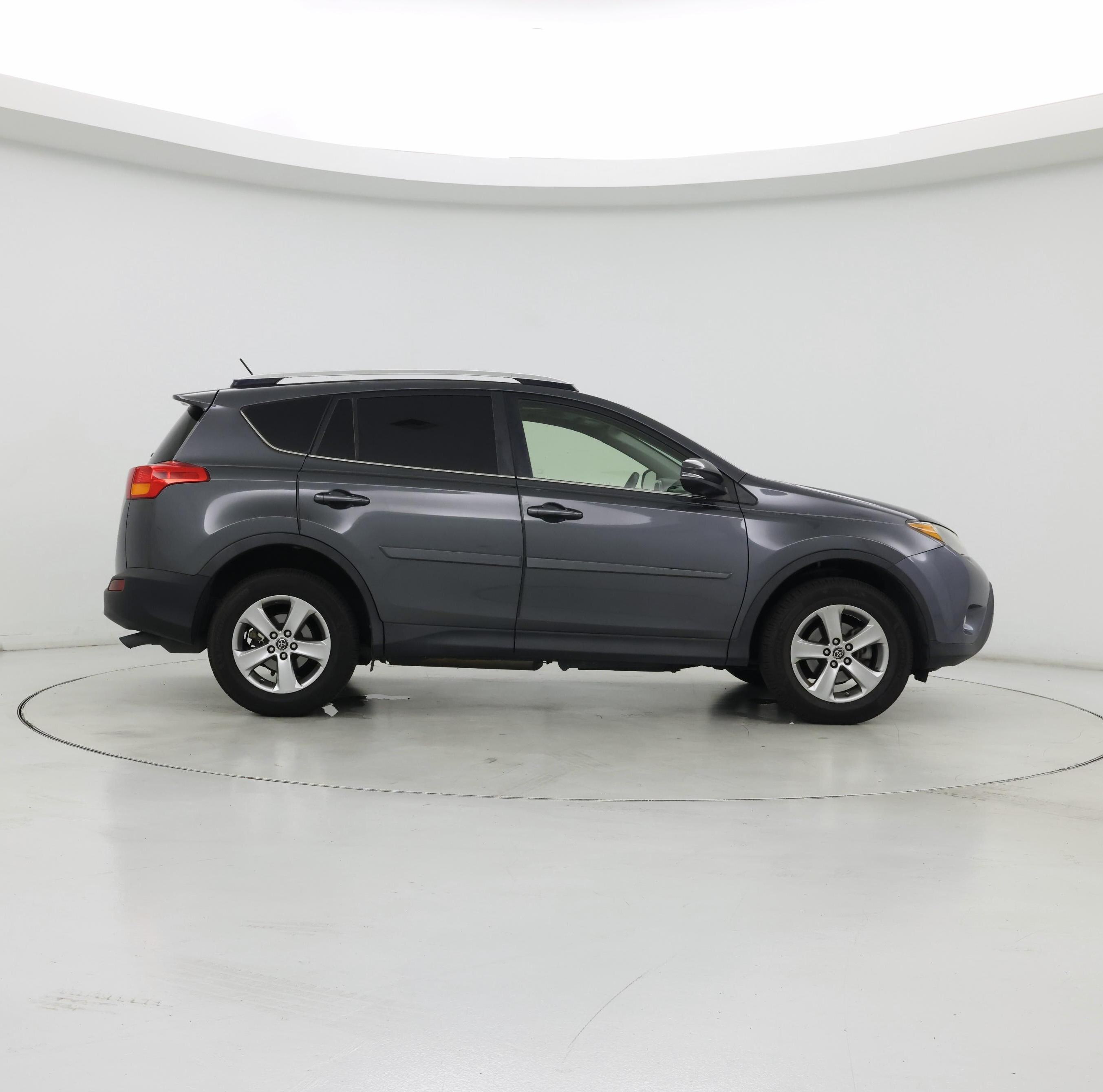 Thumbnail: 2015 Toyota RAV4 - 7