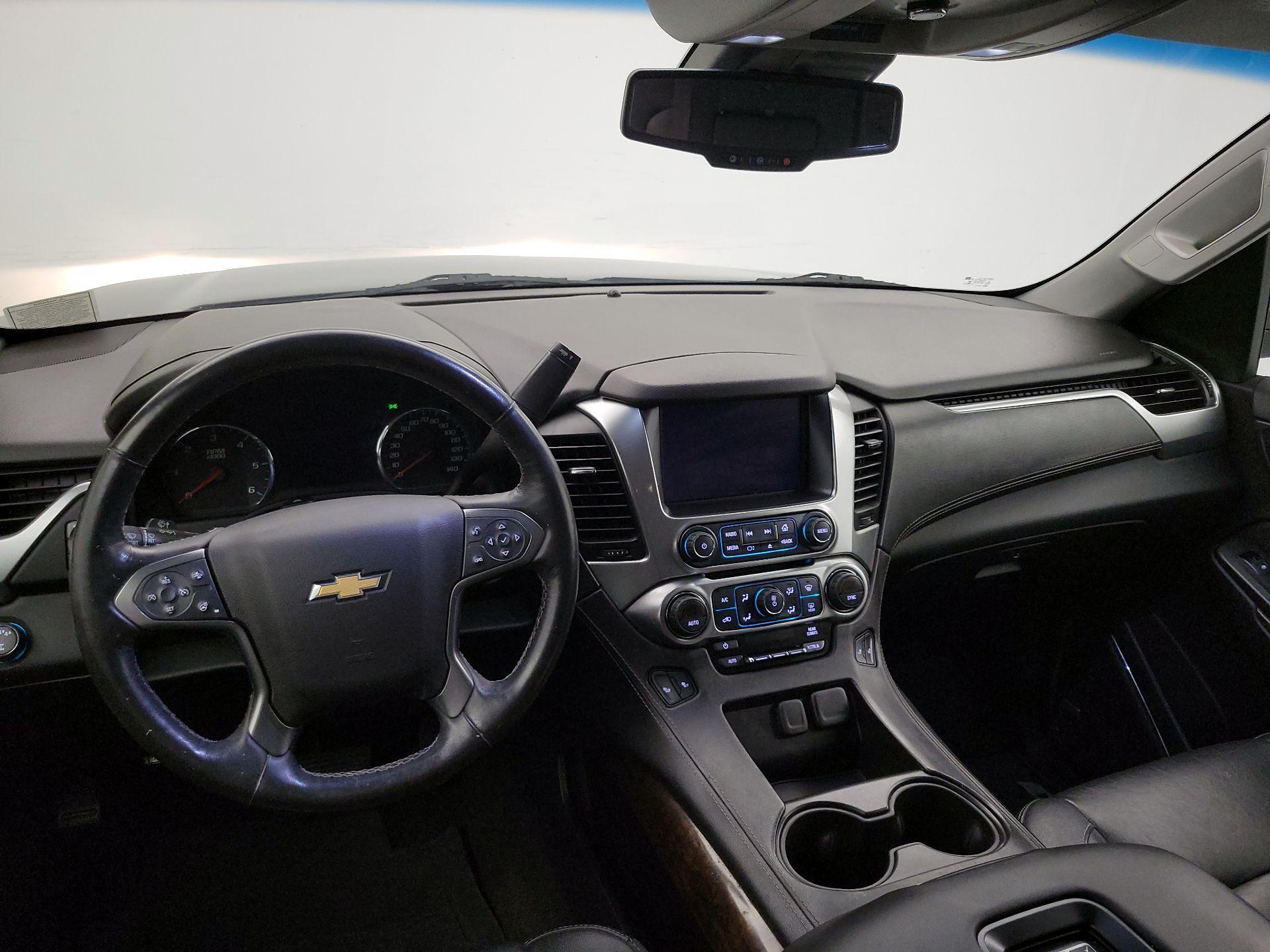 Thumbnail: 2017 Chevrolet Suburban - 9