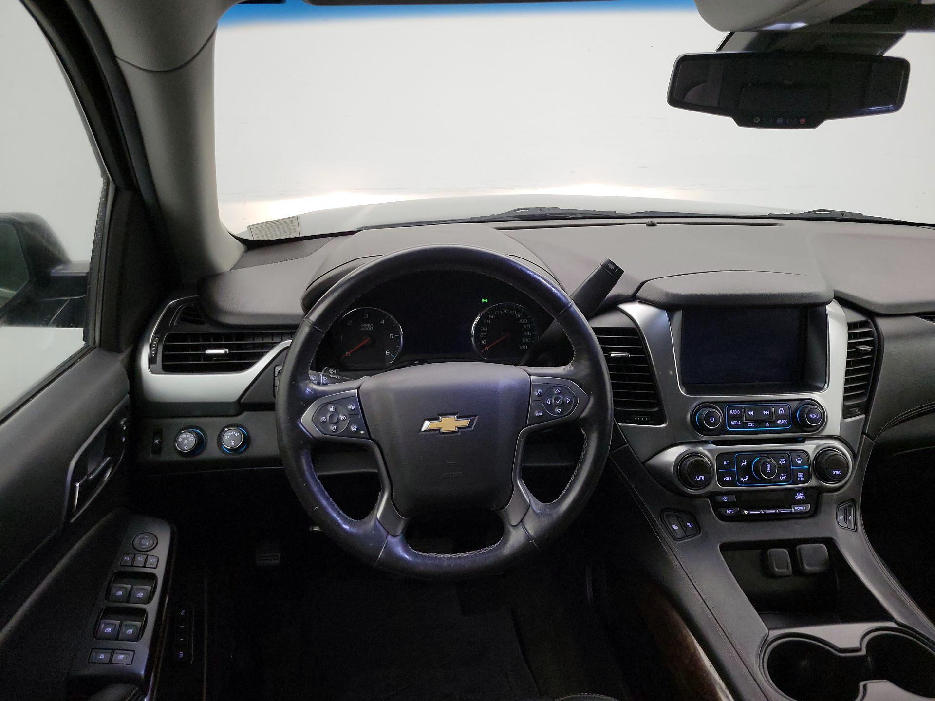Thumbnail: 2017 Chevrolet Suburban - 10