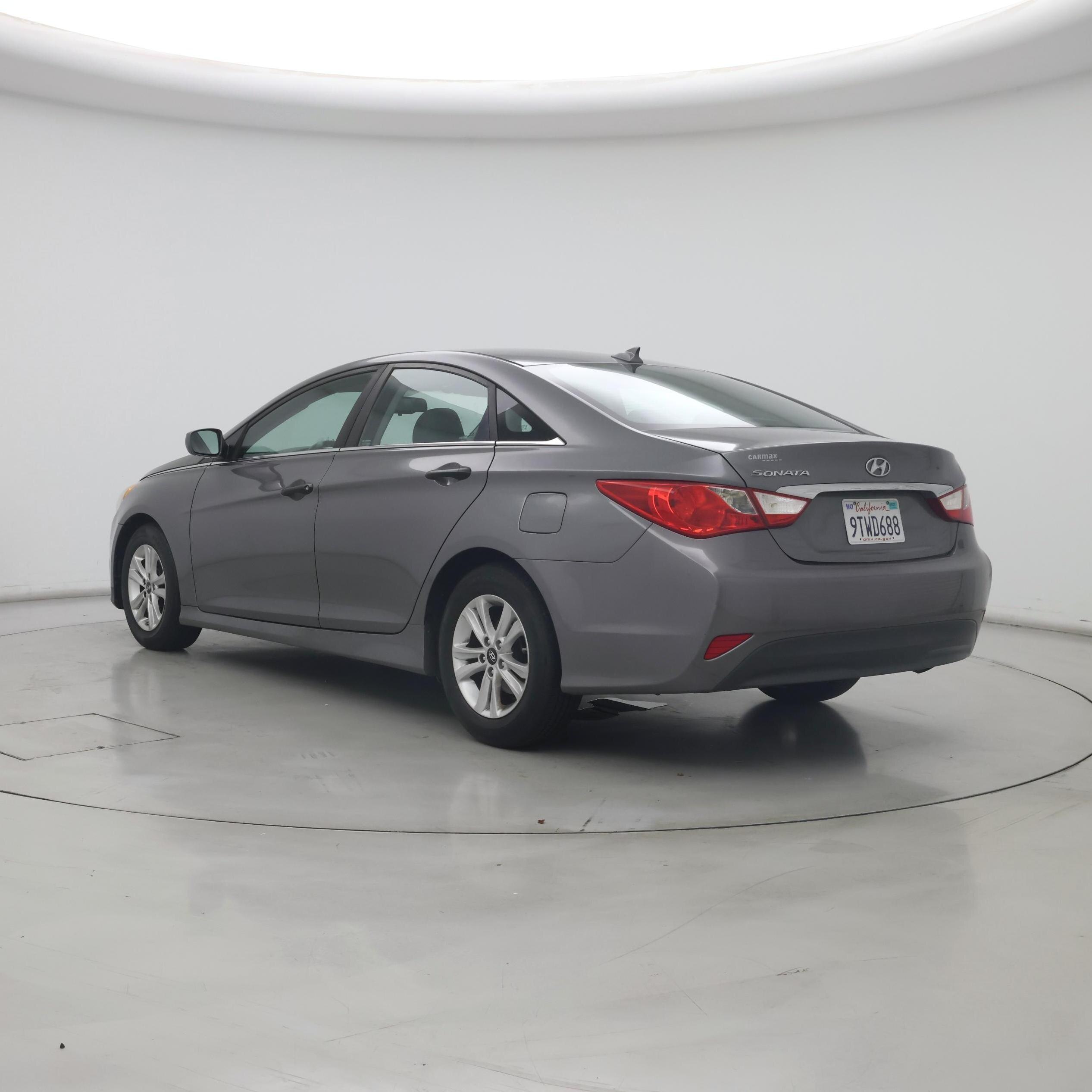 Thumbnail: 2014 Hyundai Sonata - 2