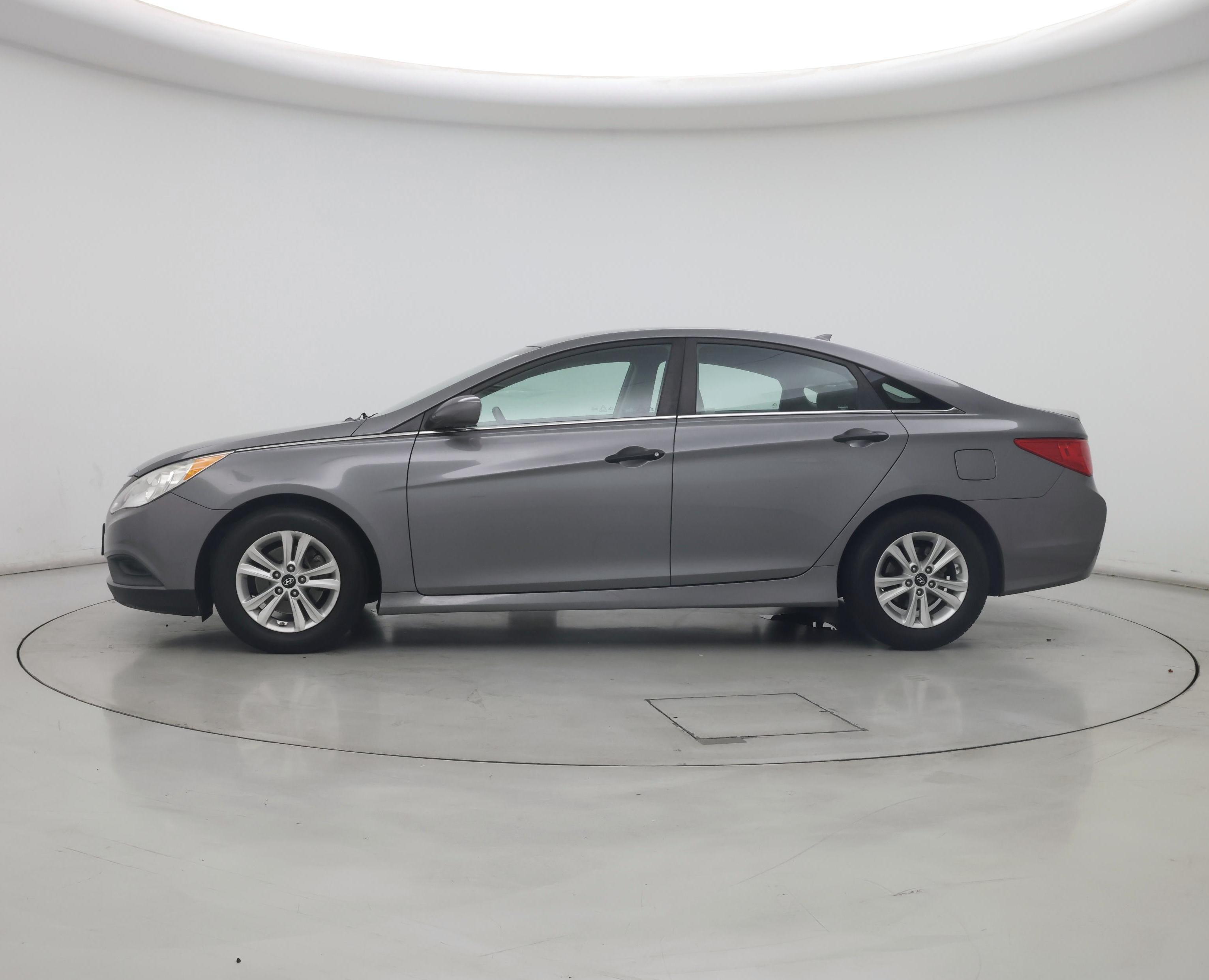 Thumbnail: 2014 Hyundai Sonata - 3