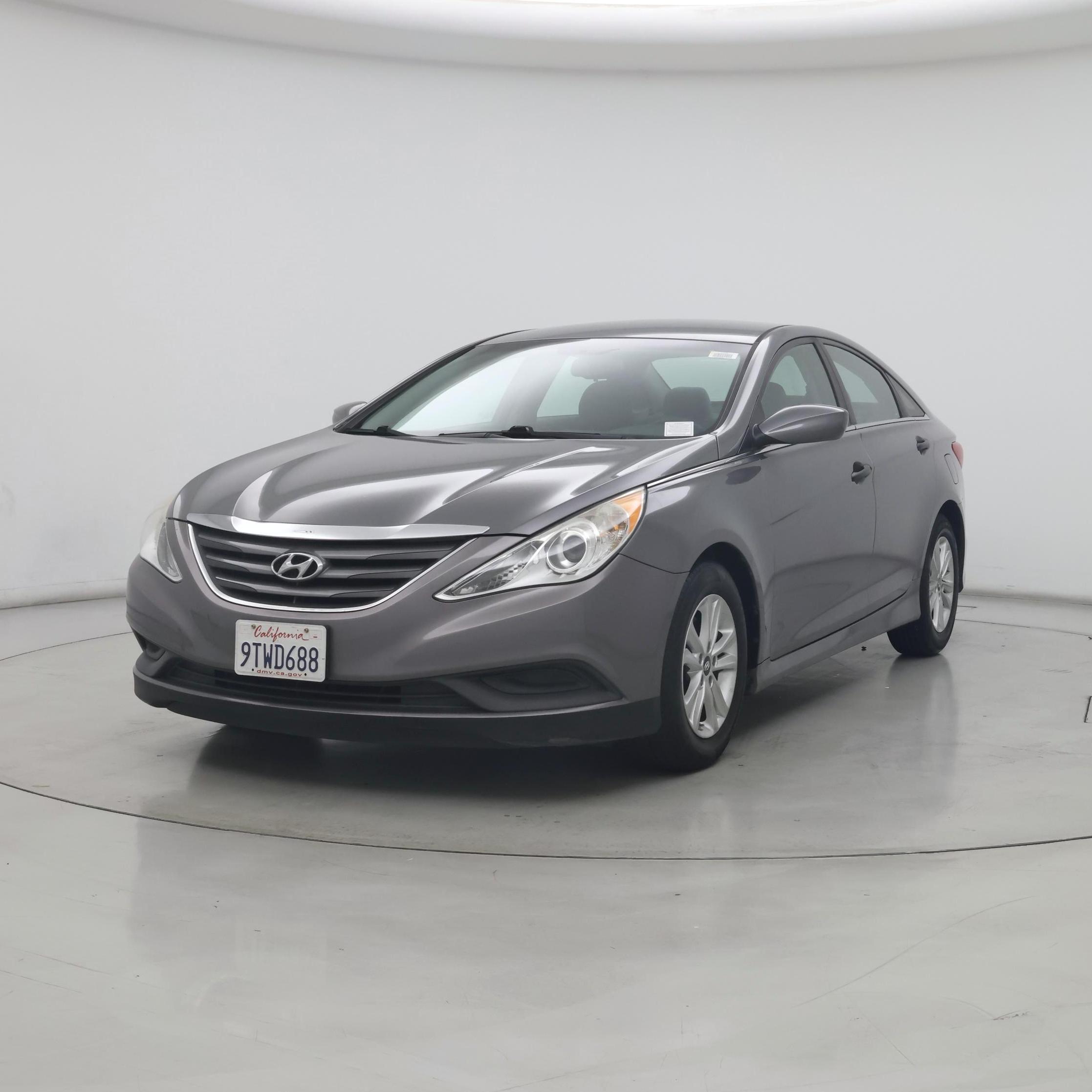 Thumbnail: 2014 Hyundai Sonata - 4