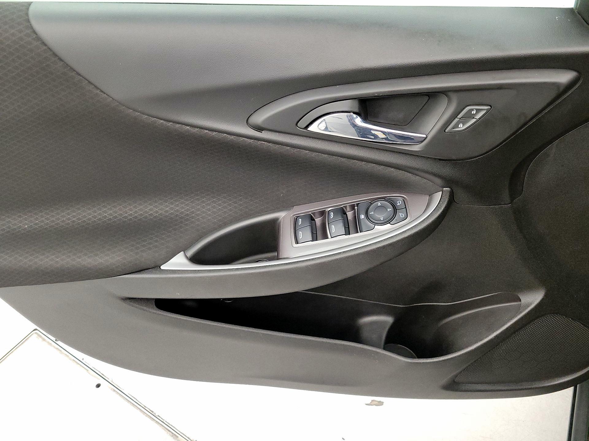 Thumbnail: 2022 Chevrolet Malibu - 12