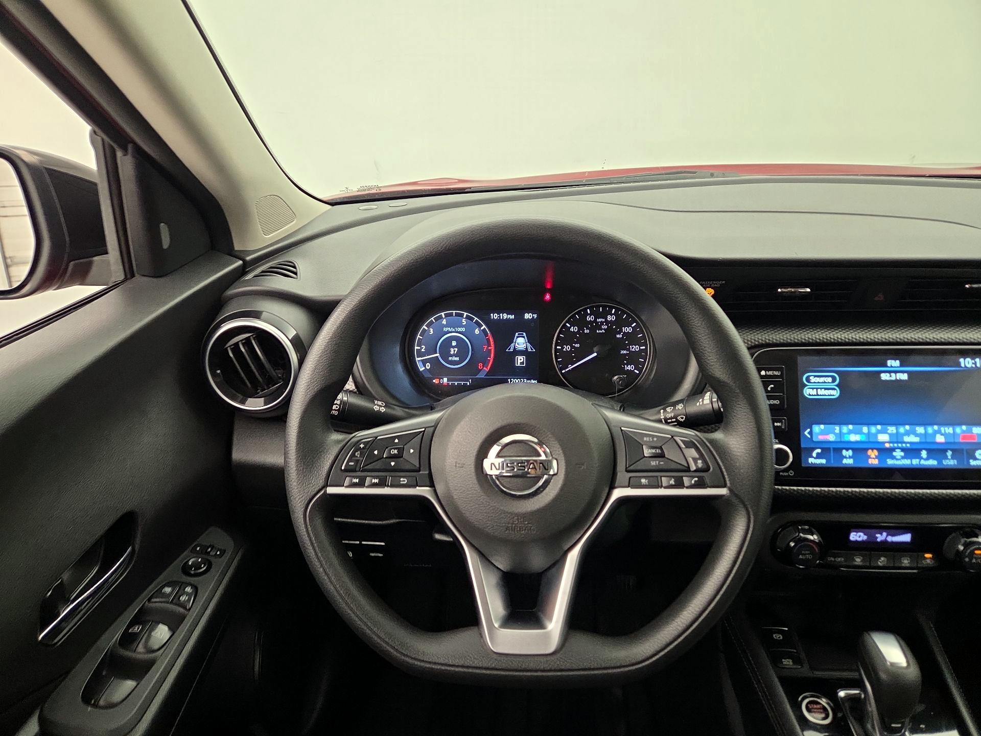 Thumbnail: 2021 Nissan Kicks - 10