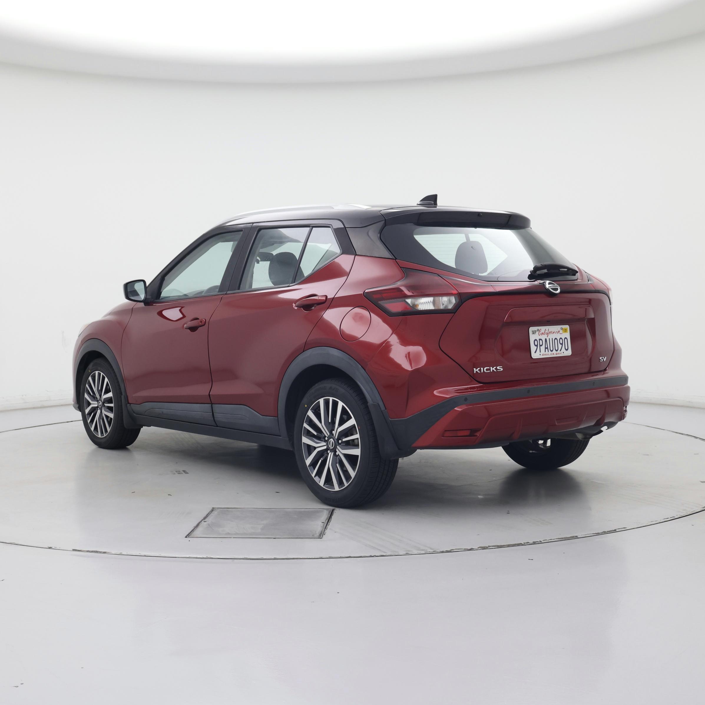 Thumbnail: 2021 Nissan Kicks - 2