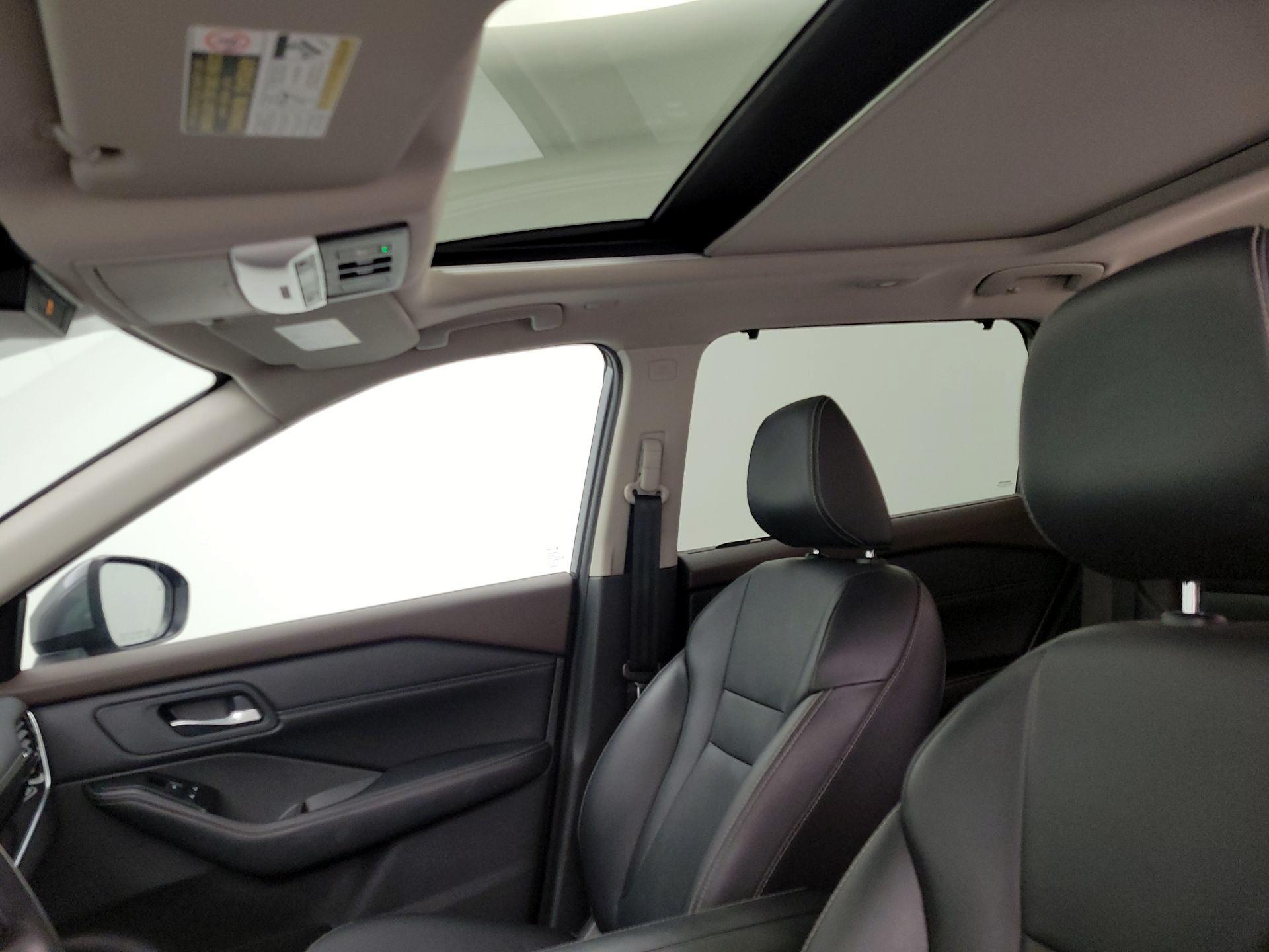 Thumbnail: 2023 Nissan Rogue - 20