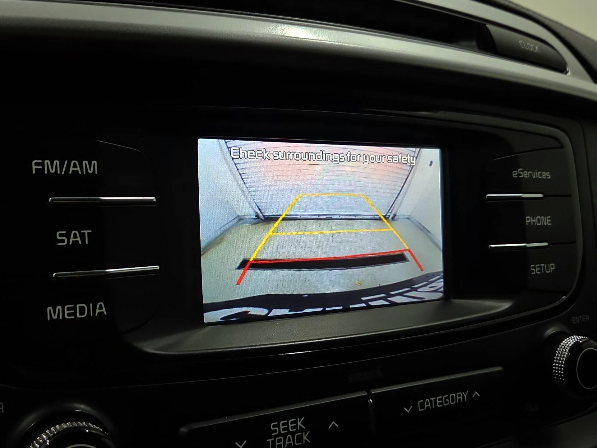 Thumbnail: 2016 Kia Sorento - 14