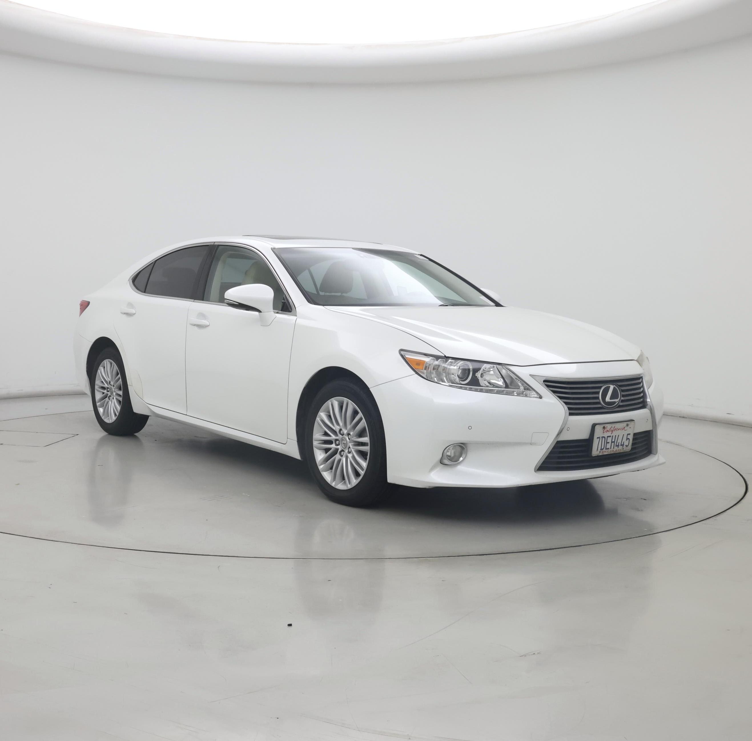 White 2014 Lexus ES Sedan Front-Wheel Drive Automatic