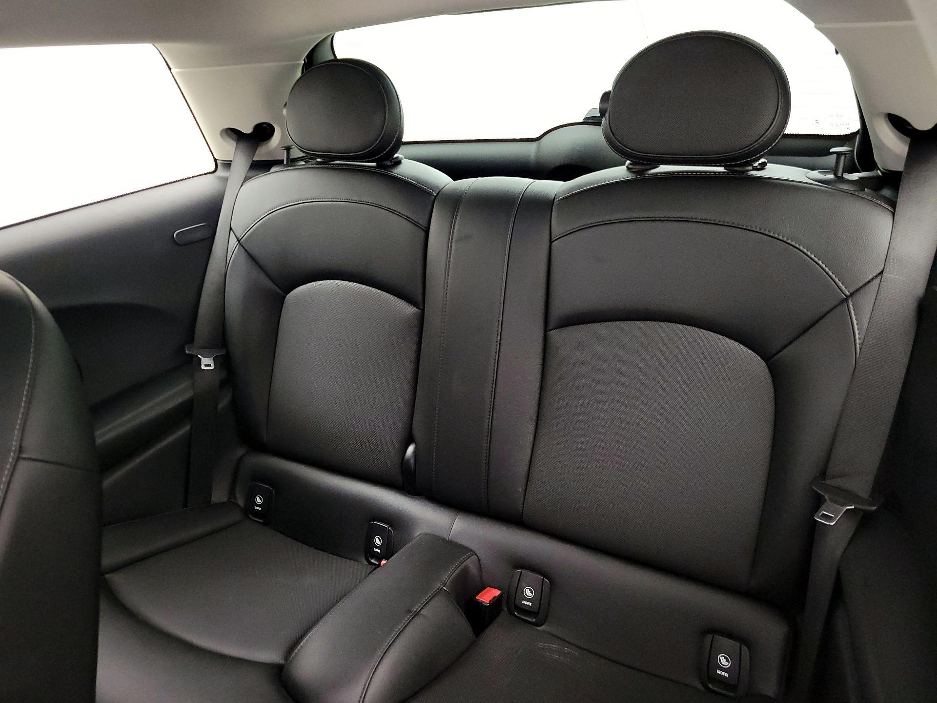 Thumbnail: 2017 MINI Cooper Hardtop - 19
