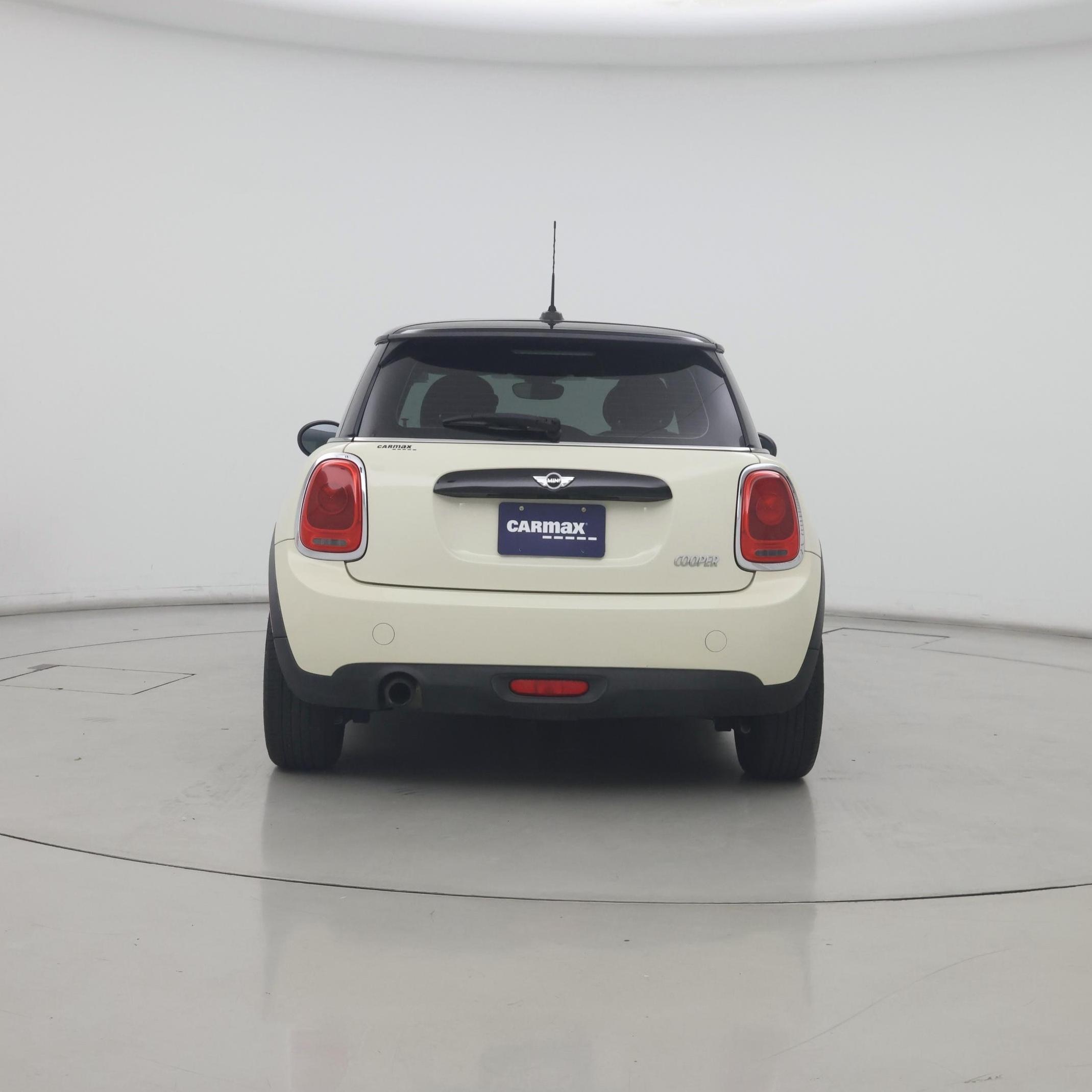 Thumbnail: 2017 MINI Cooper Hardtop - 6