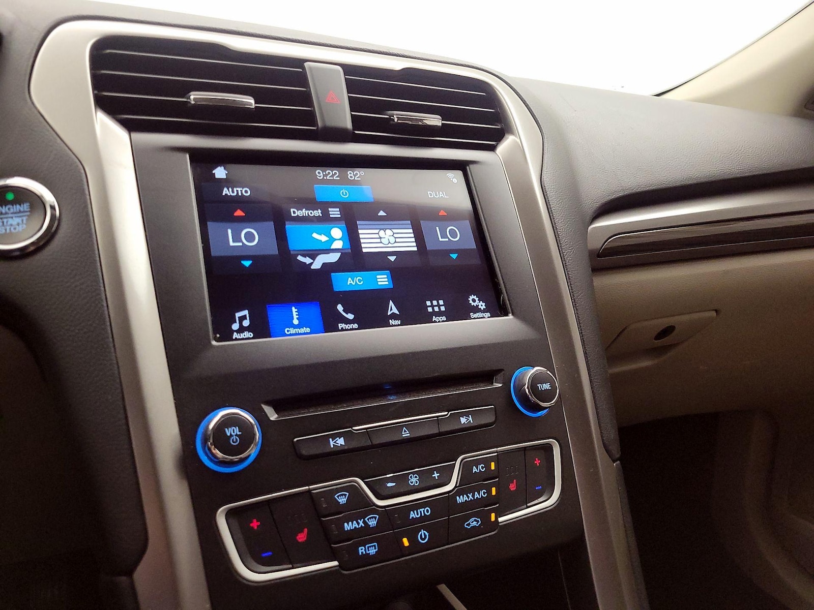 2018 Ford Fusion Hybrid SE - Photo 18