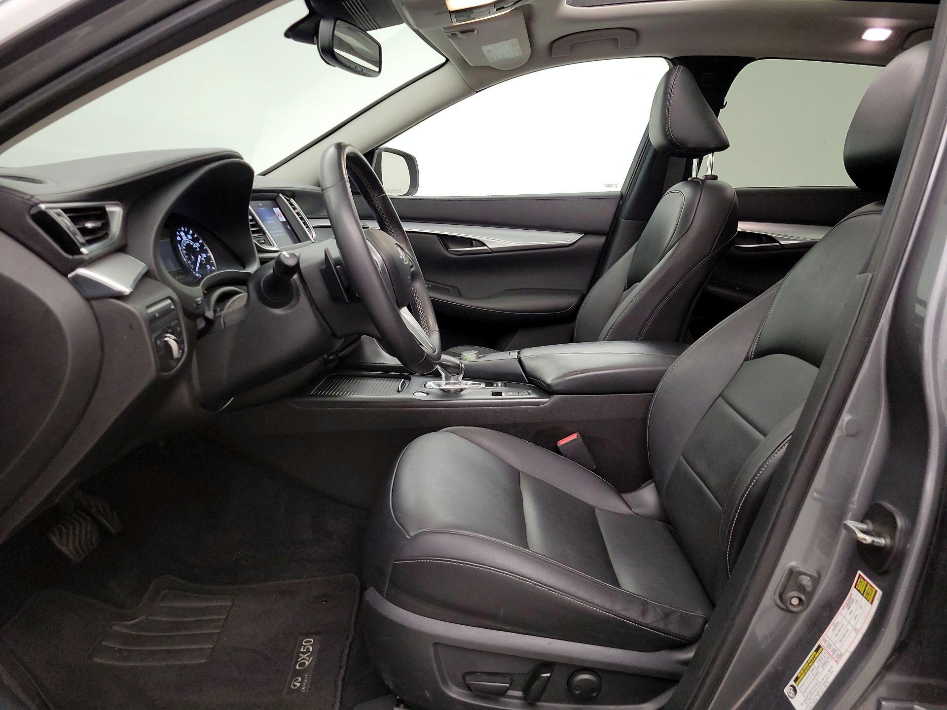 Thumbnail: 2020 INFINITI QX50 - 9