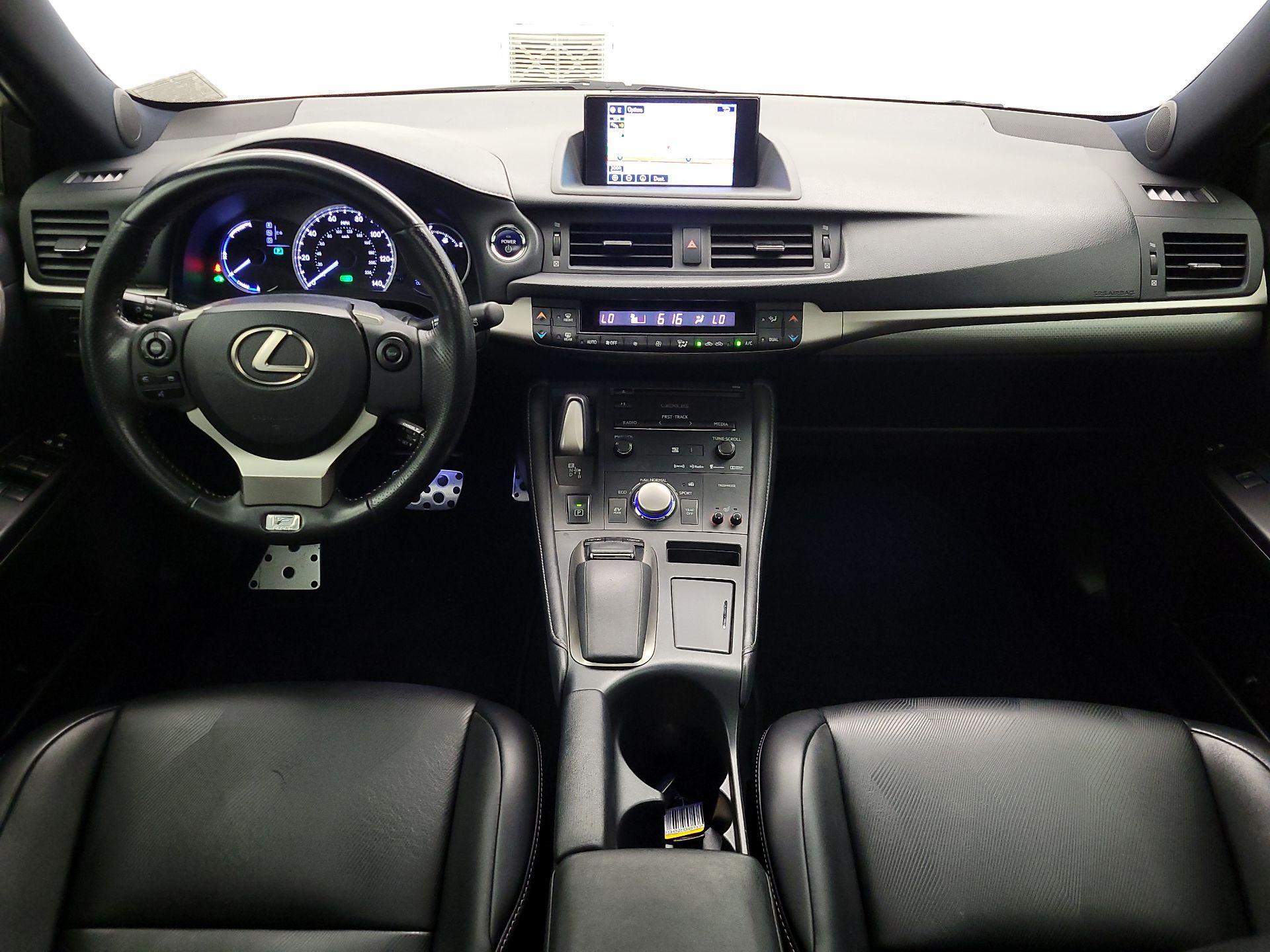 Thumbnail: 2015 Lexus CT - 9