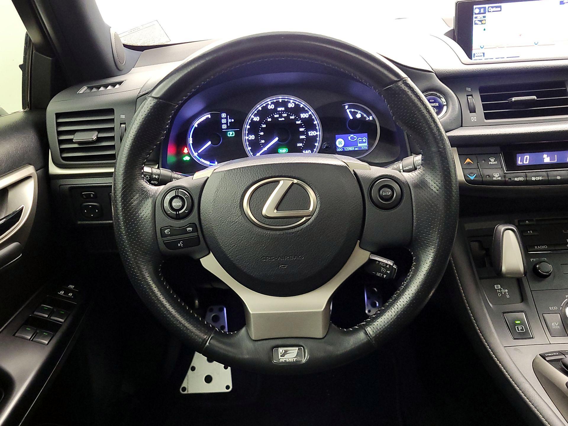 Thumbnail: 2015 Lexus CT - 10
