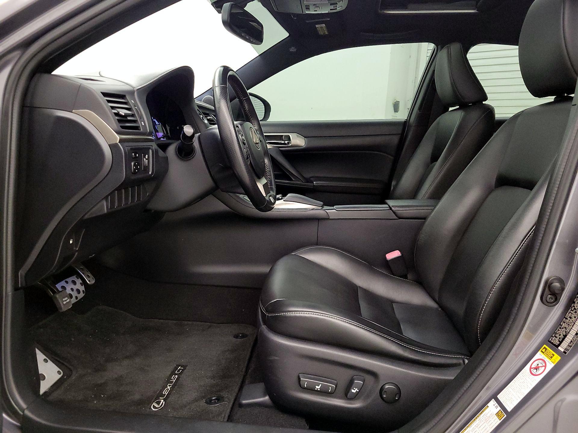 Thumbnail: 2015 Lexus CT - 11