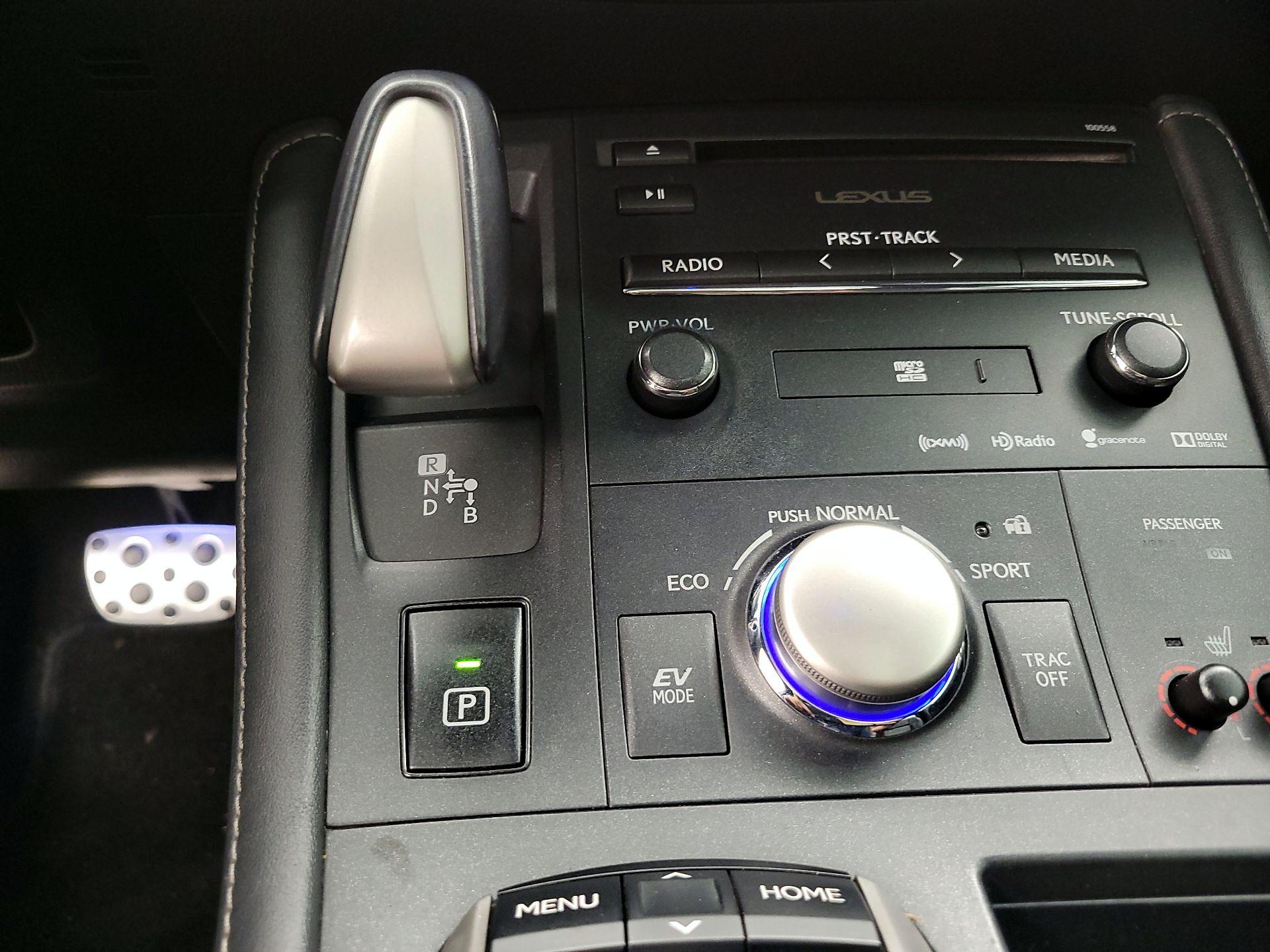 Thumbnail: 2015 Lexus CT - 18