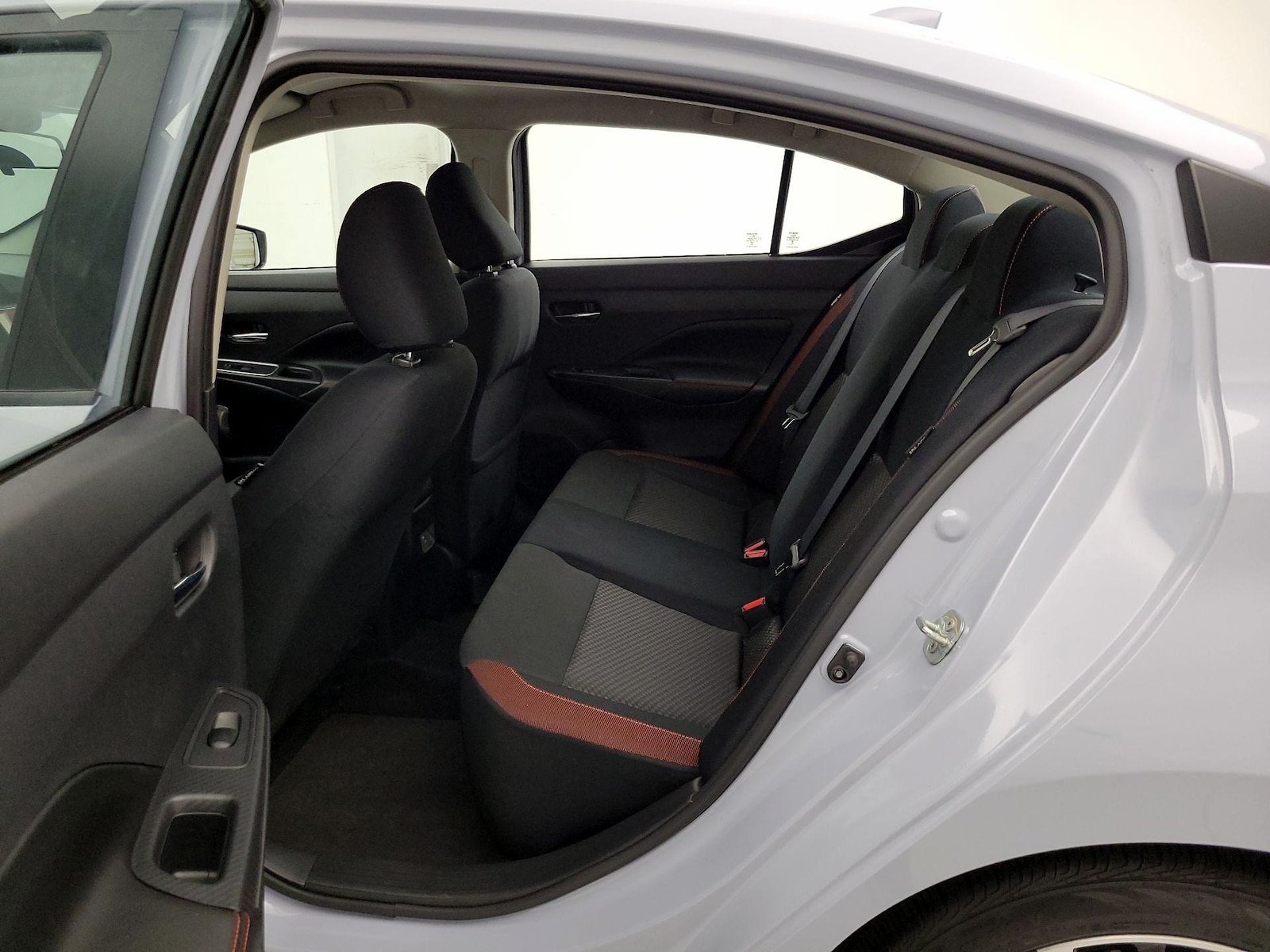 2025 Nissan Versa Sedan SR - Photo 19