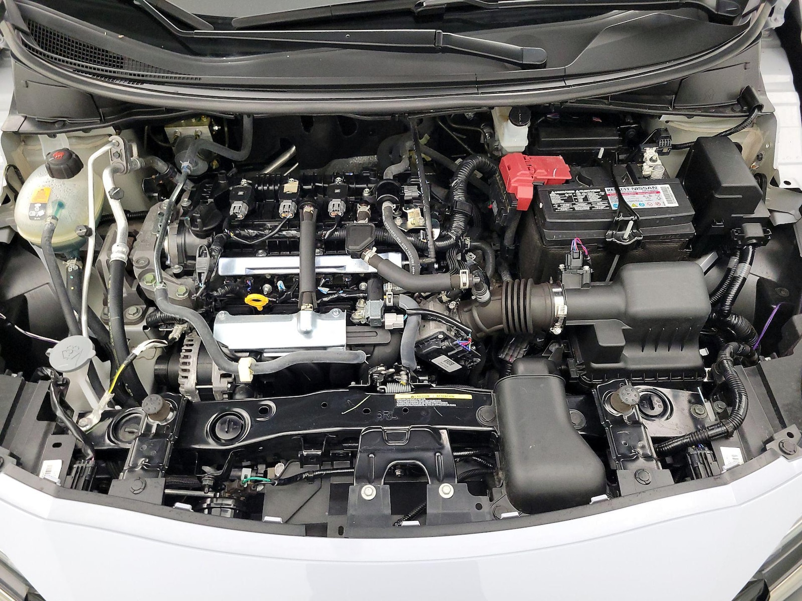 2025 Nissan Versa Sedan SR - Photo 21