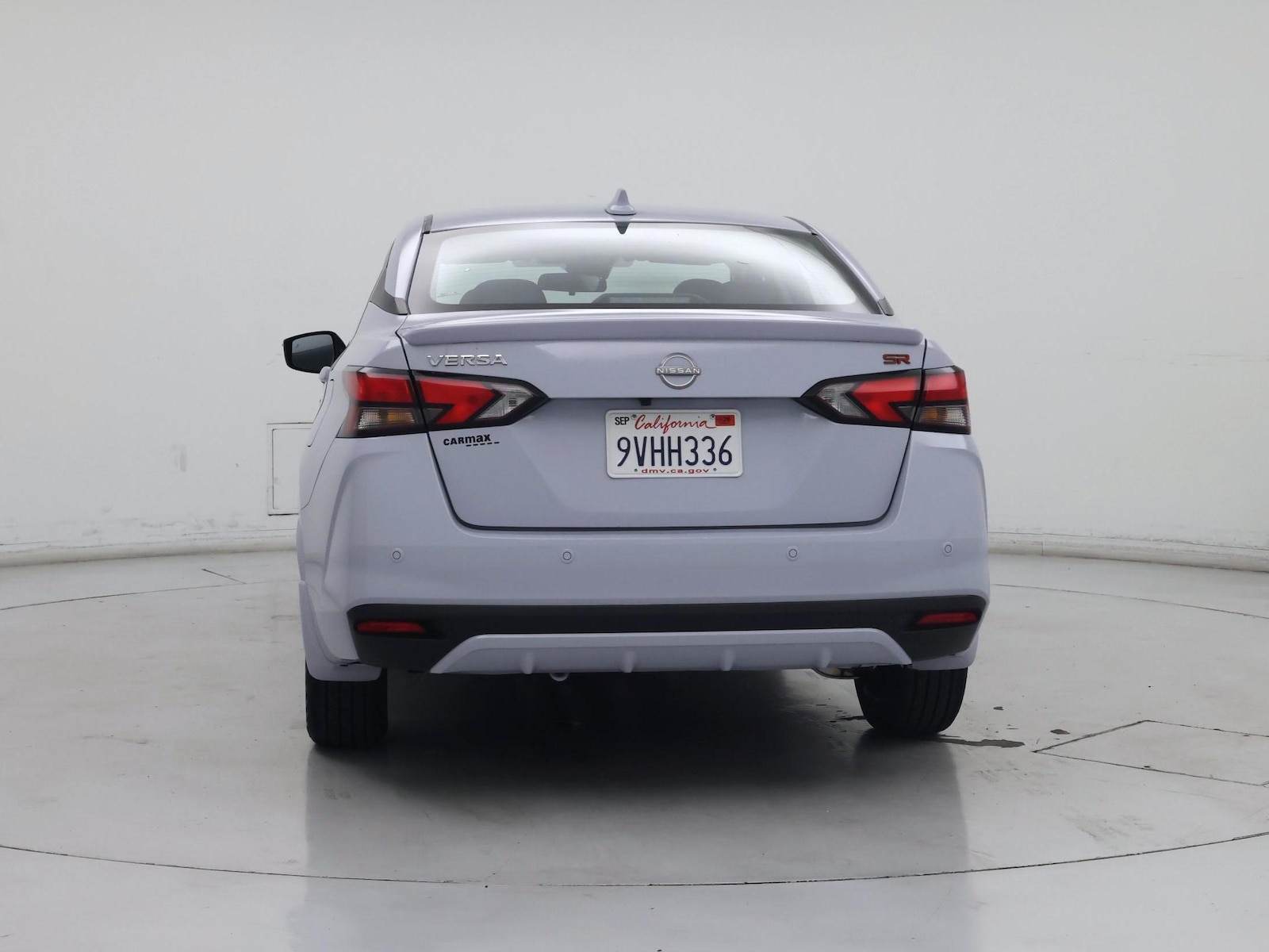 2025 Nissan Versa Sedan SR - Photo 7