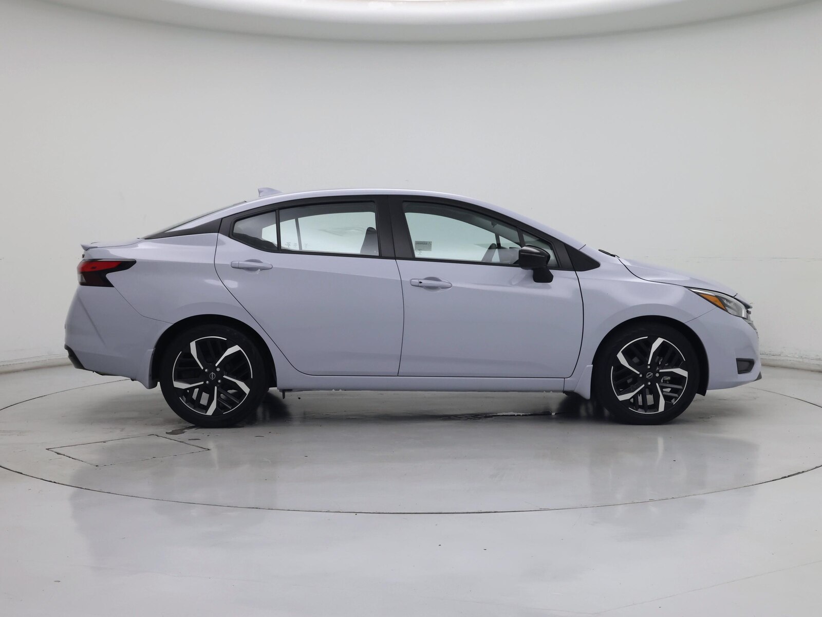 2025 Nissan Versa Sedan SR - Photo 8