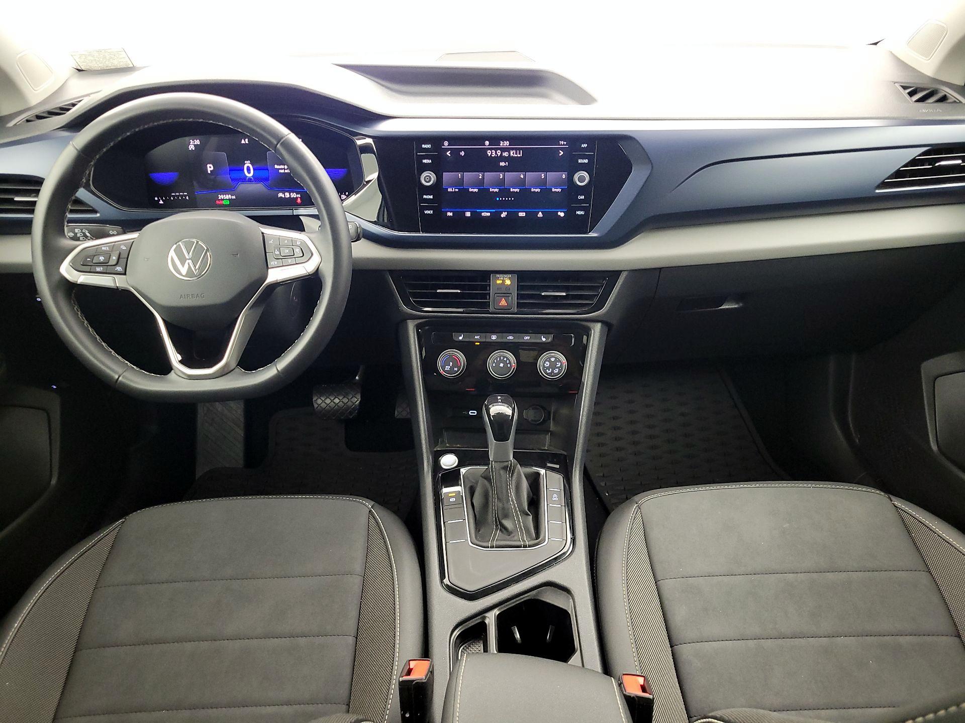 Thumbnail: 2023 Volkswagen Taos - 9