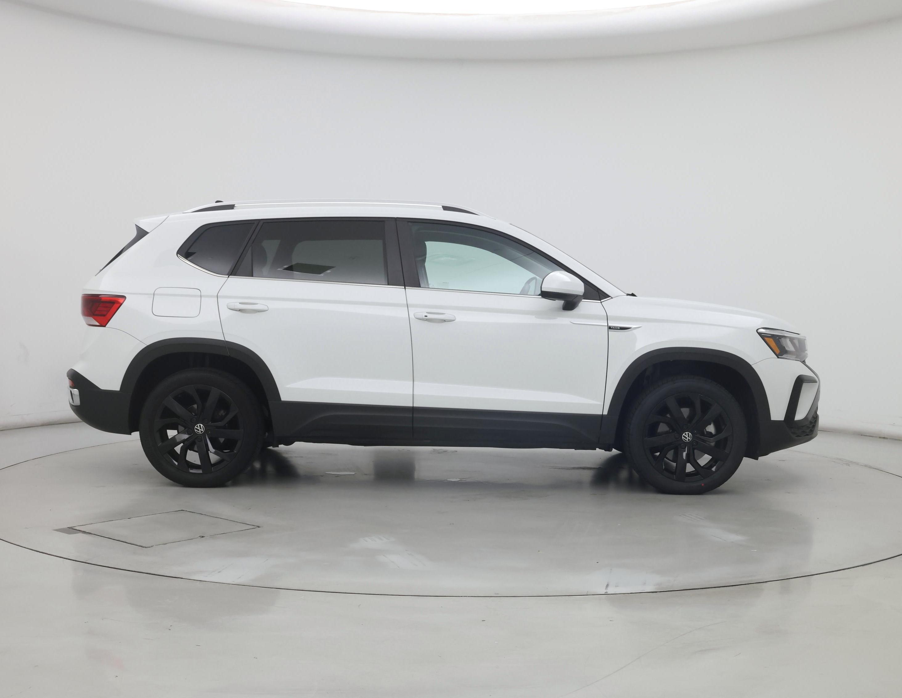 Thumbnail: 2023 Volkswagen Taos - 7