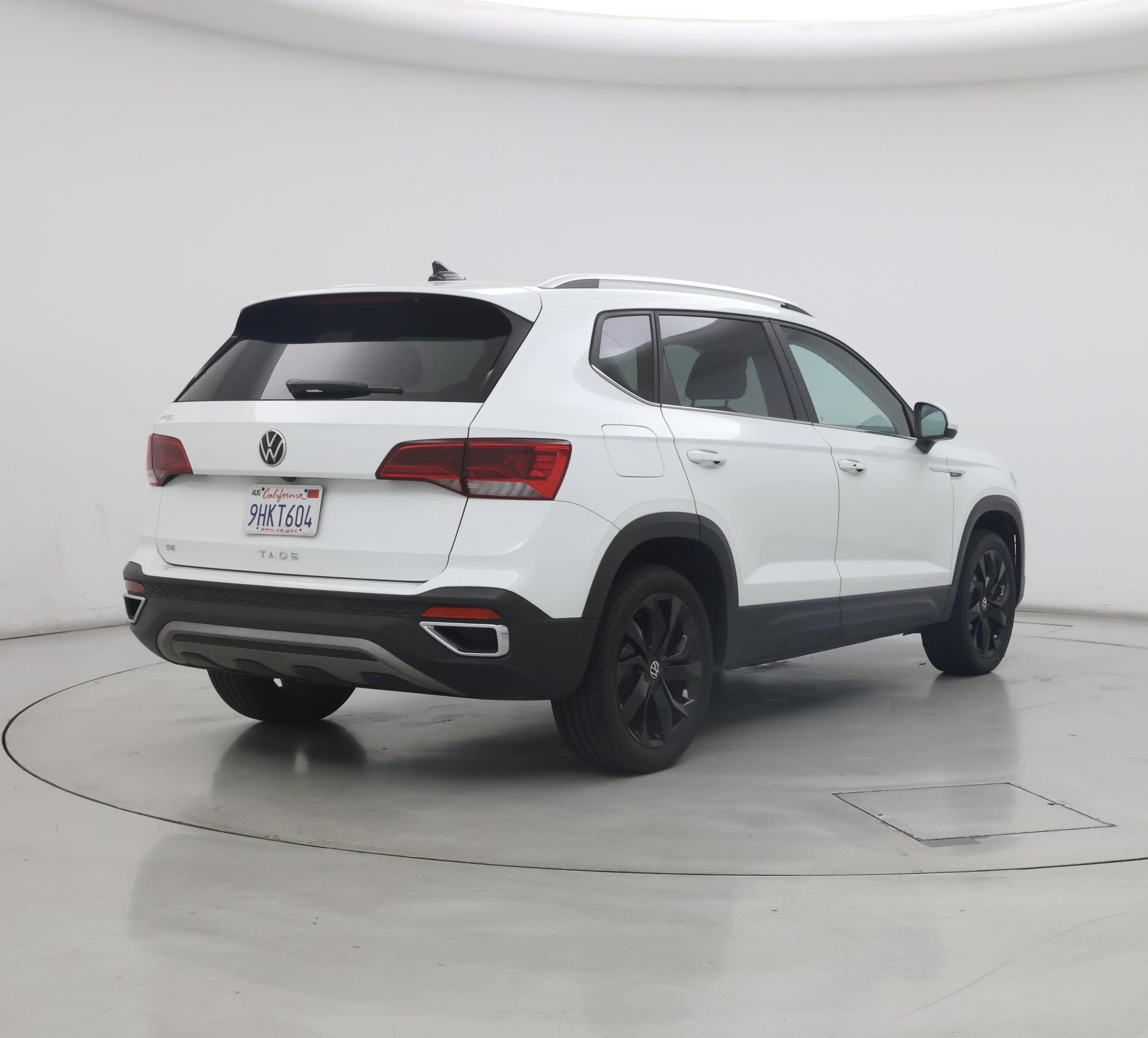 Thumbnail: 2023 Volkswagen Taos - 8