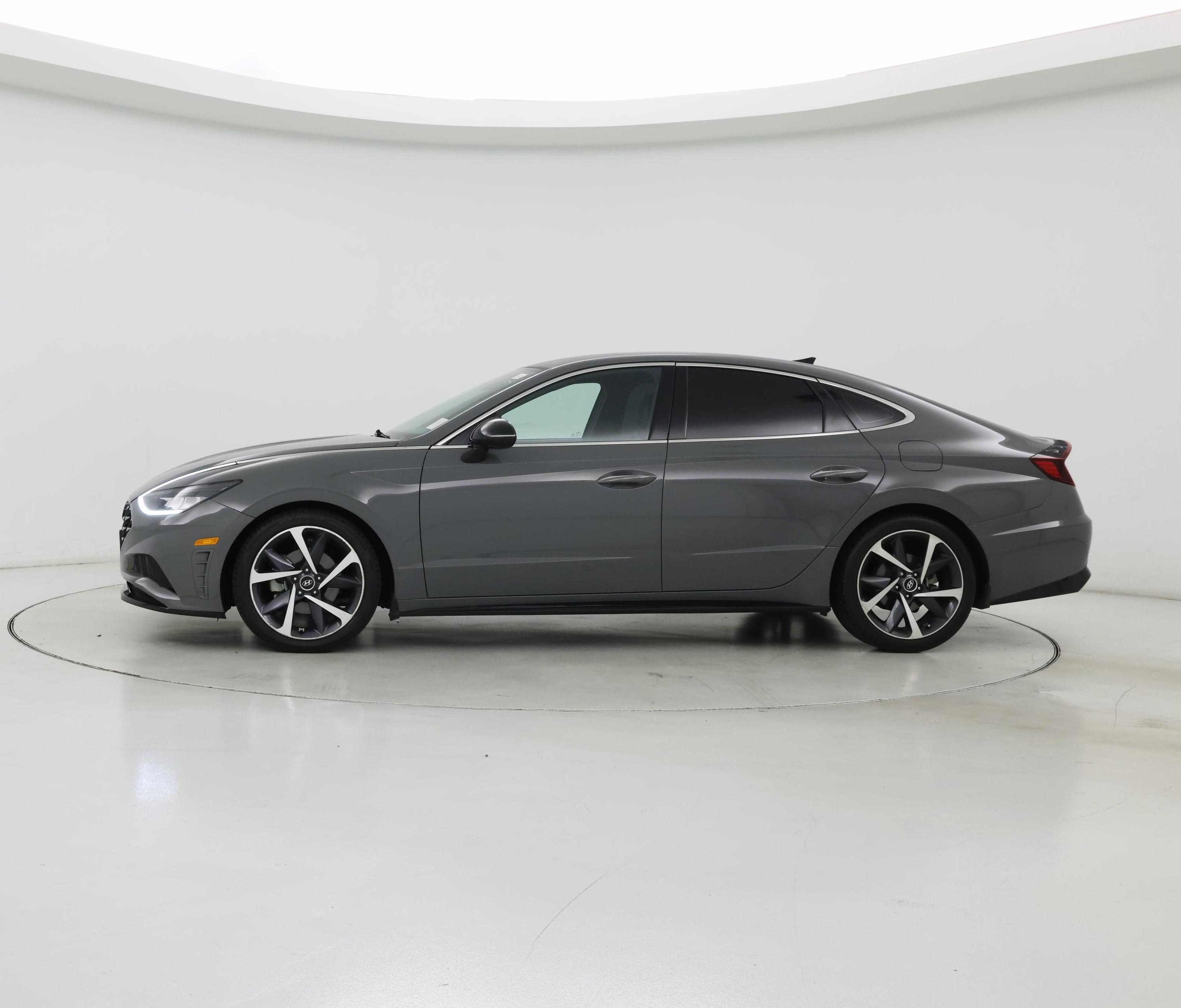 Thumbnail: 2021 Hyundai Sonata - 3