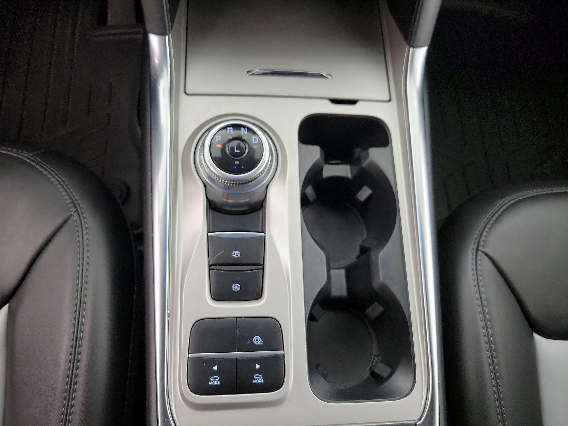 Thumbnail: 2022 Ford Explorer - 18