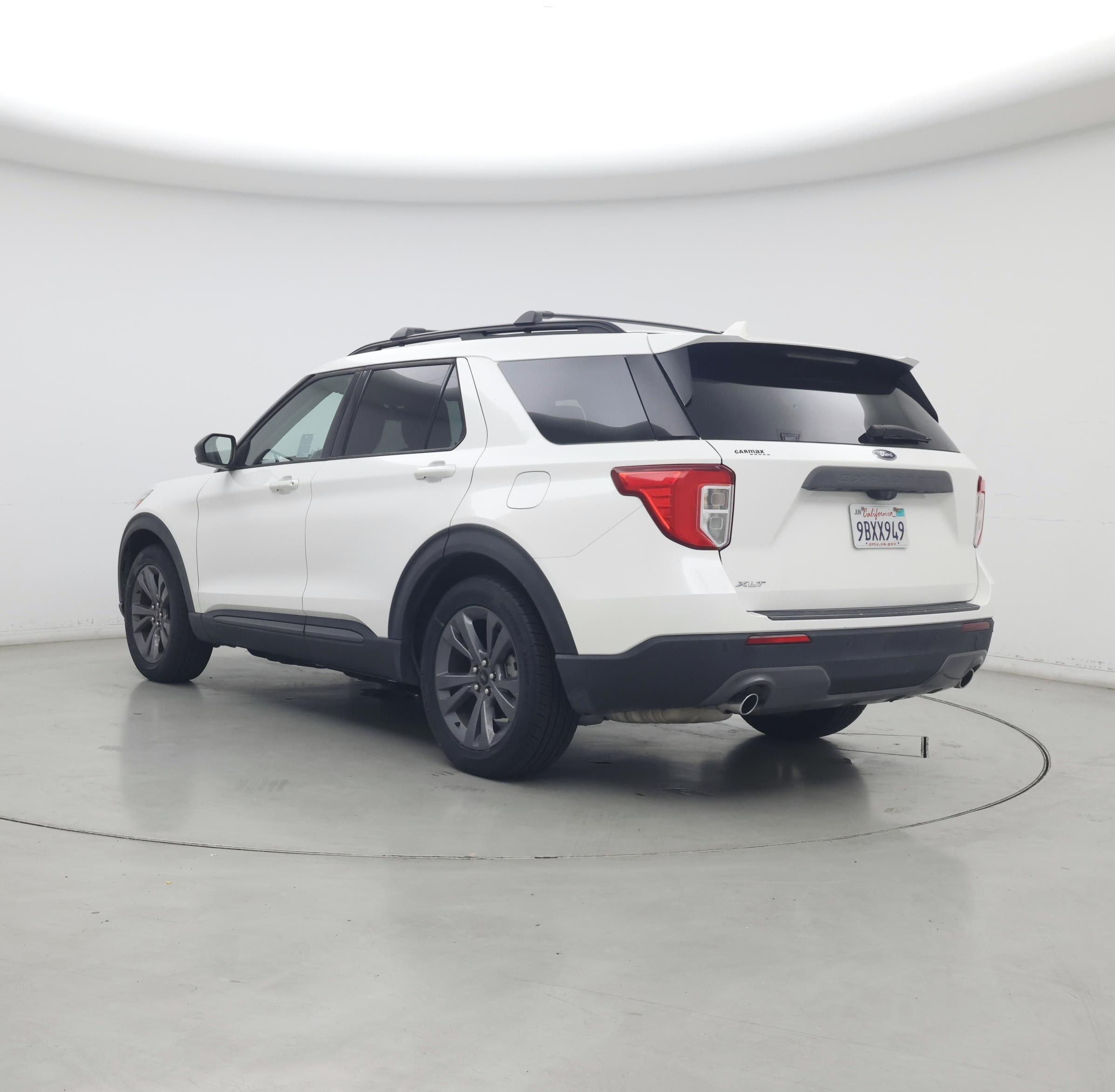 Thumbnail: 2022 Ford Explorer - 2