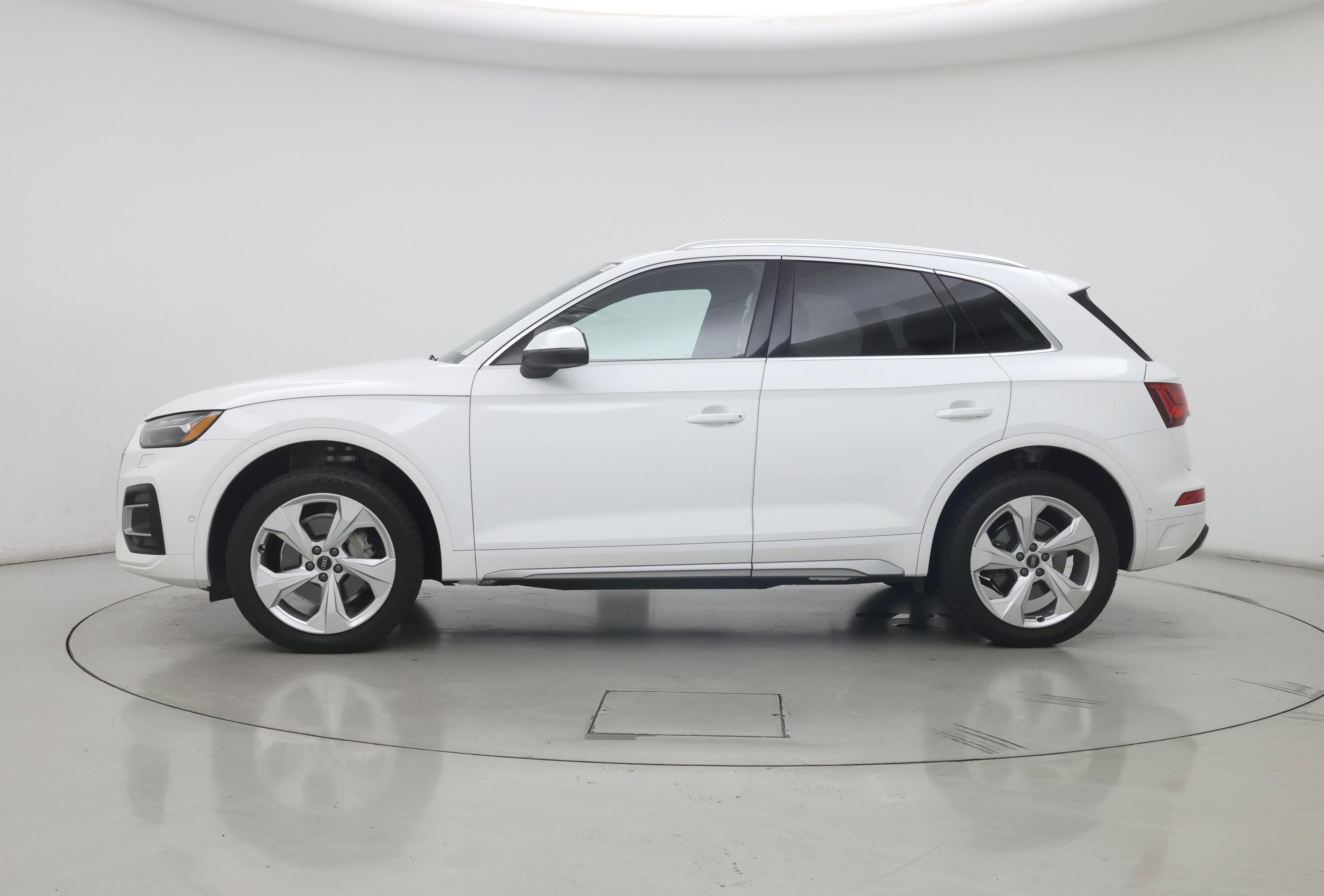 Thumbnail: 2021 Audi Q5 - 3