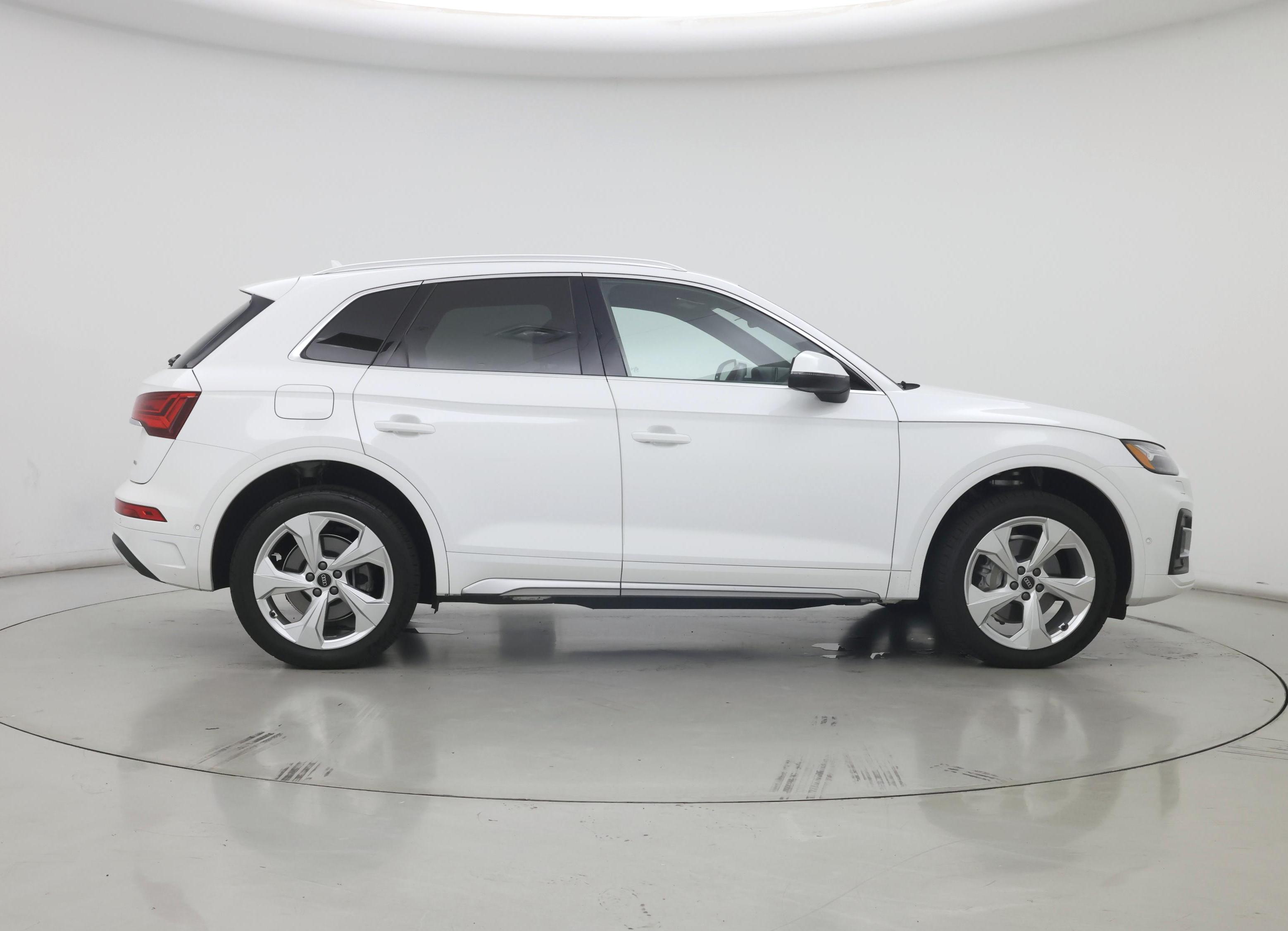 Thumbnail: 2021 Audi Q5 - 7
