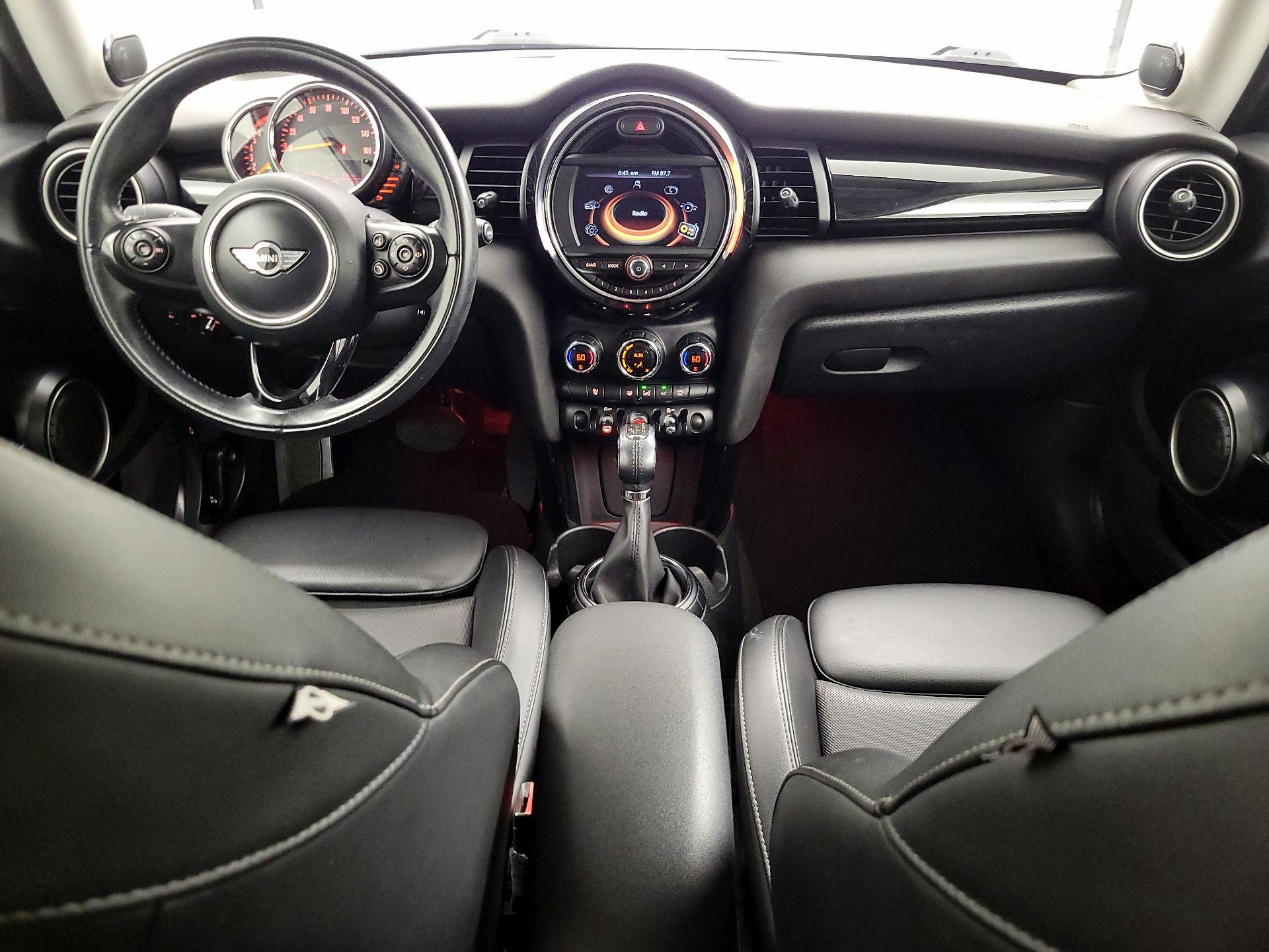 Thumbnail: 2015 MINI Cooper Hardtop - 9