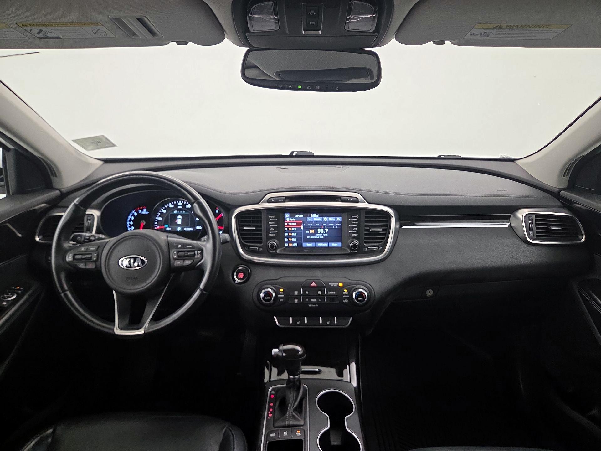 Thumbnail: 2018 Kia Sorento - 9