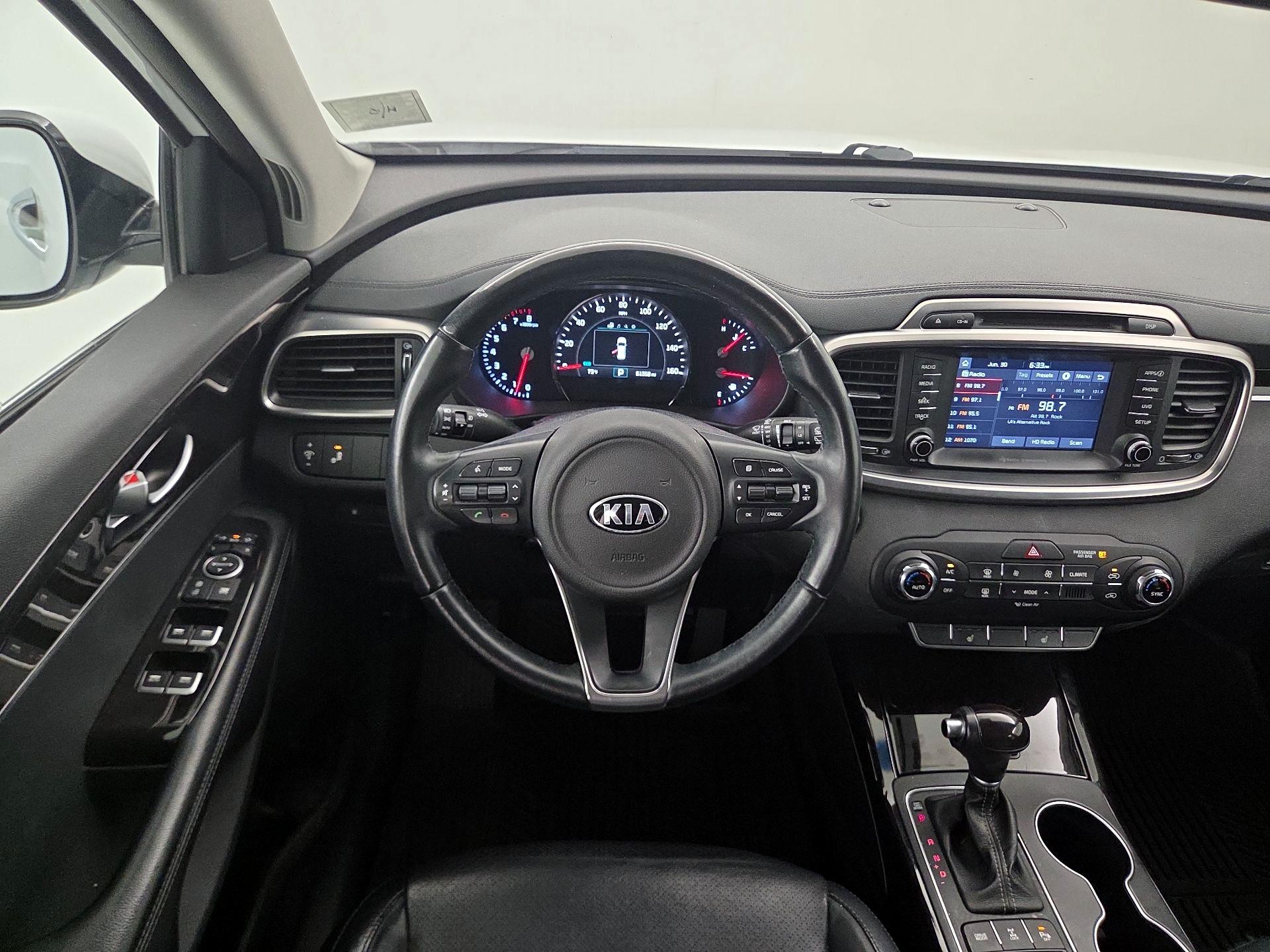 Thumbnail: 2018 Kia Sorento - 10