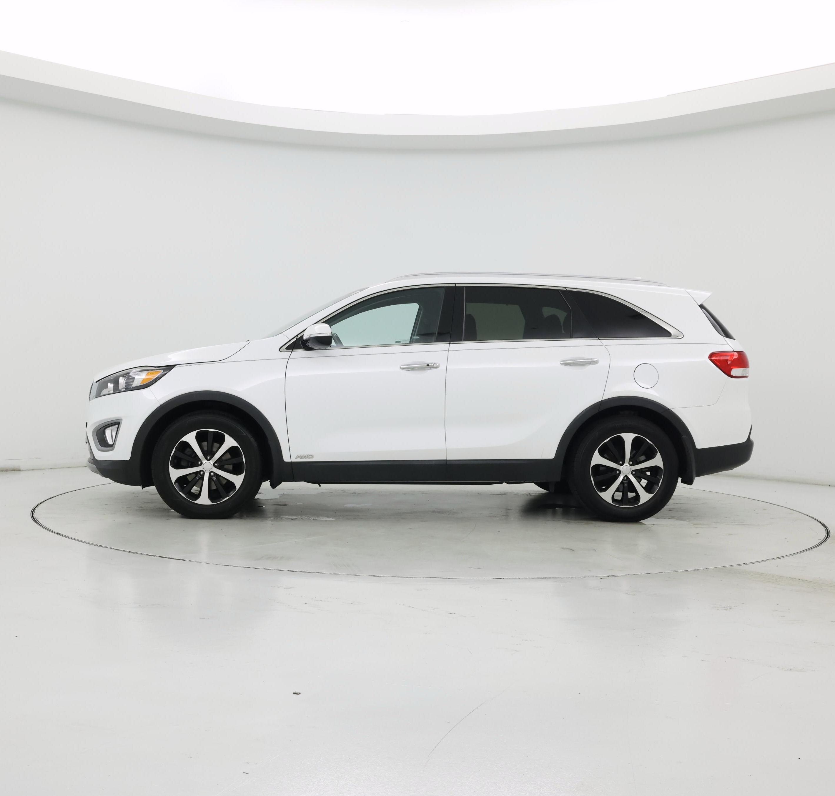 Thumbnail: 2018 Kia Sorento - 3