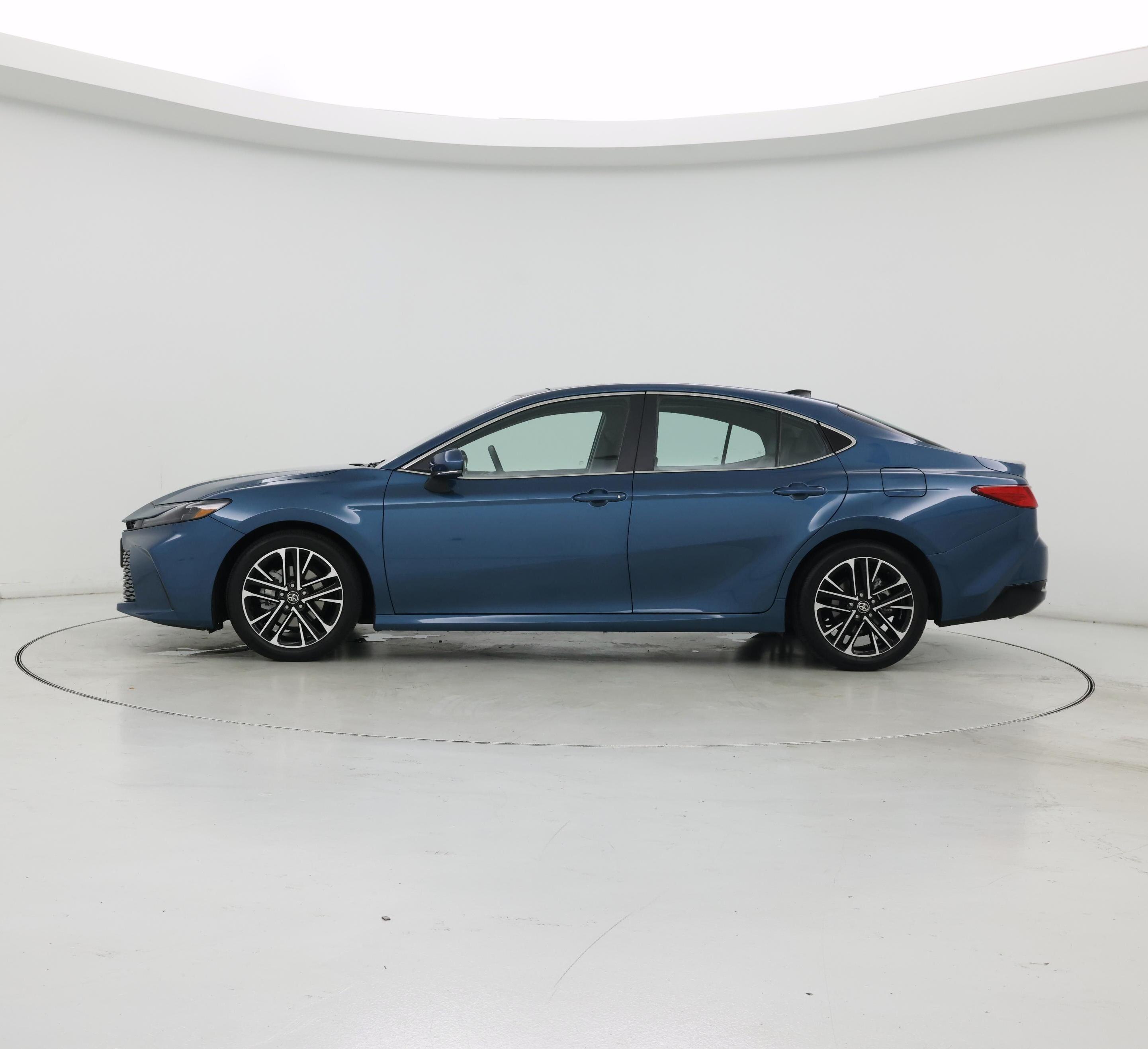Thumbnail: 2025 Toyota Camry - 3